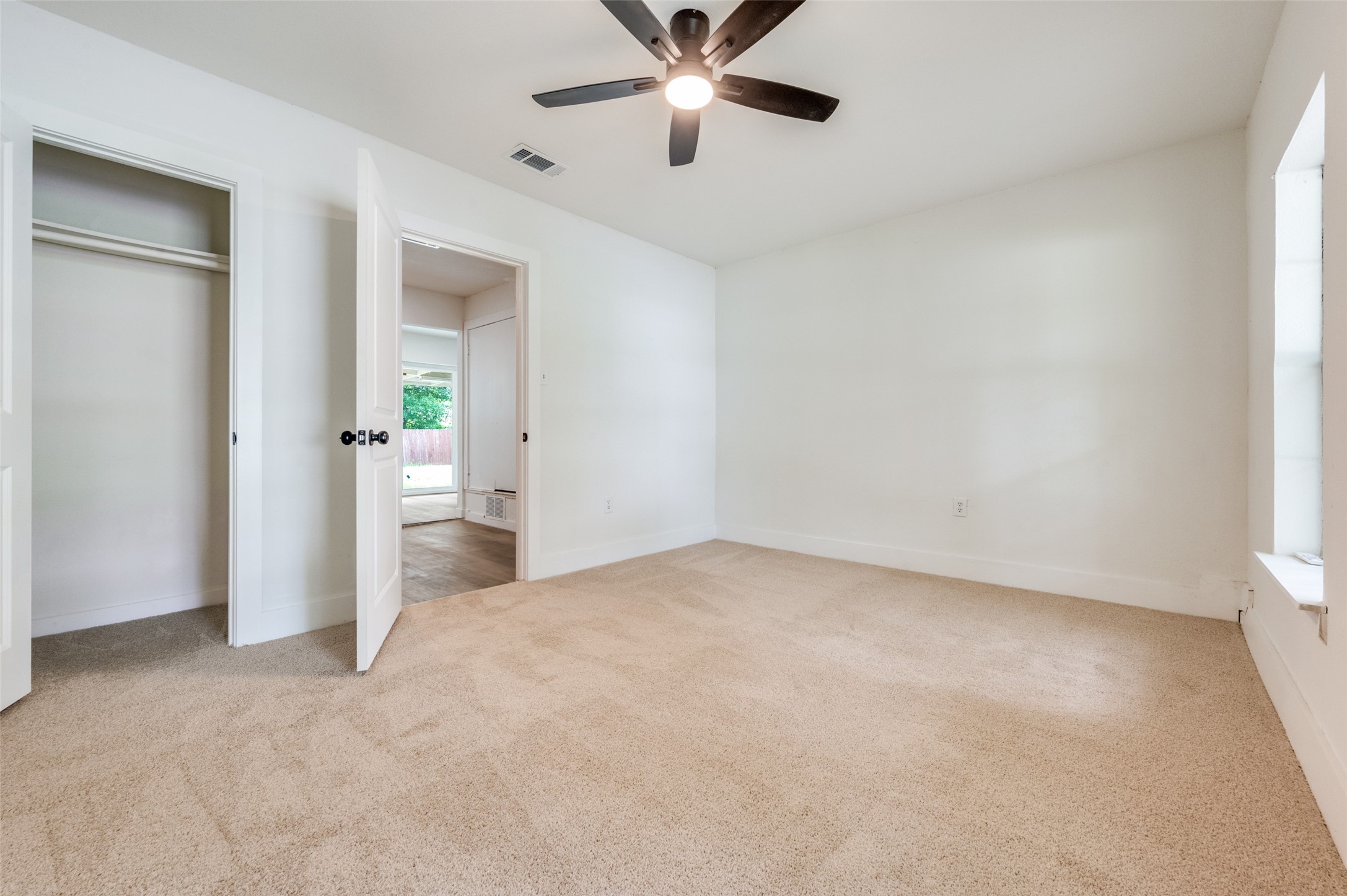 2014 Laurel Oaks Drive Irving TX 75060