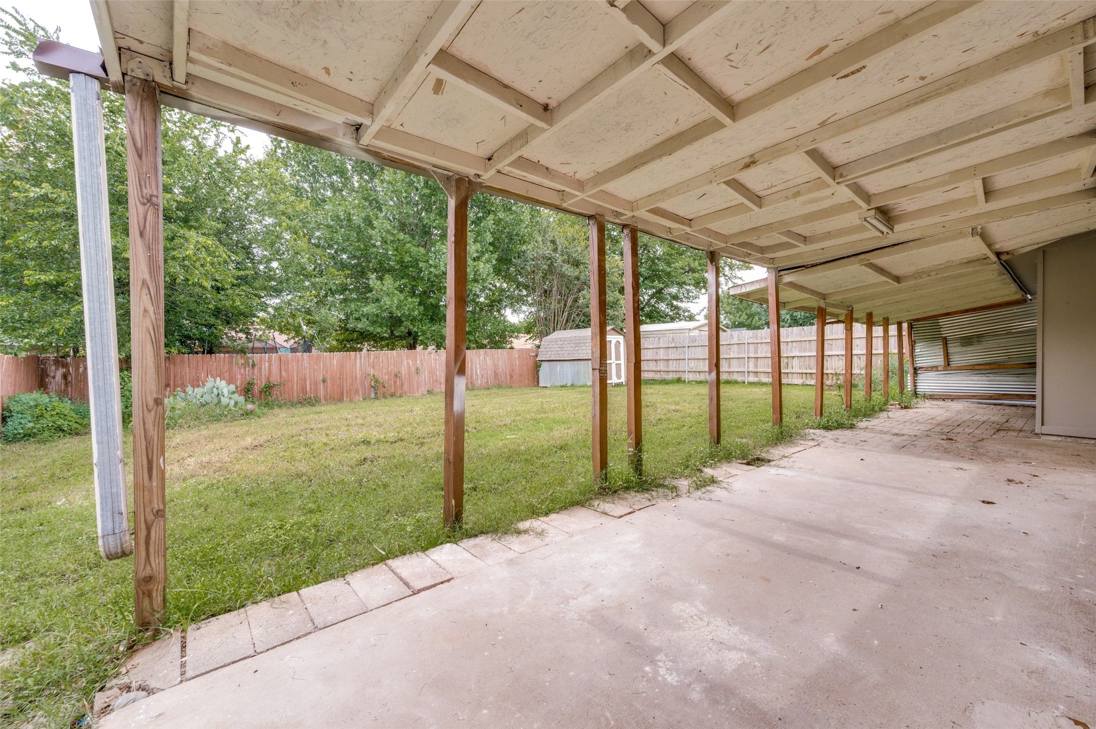 2014 Laurel Oaks Drive Irving TX 75060