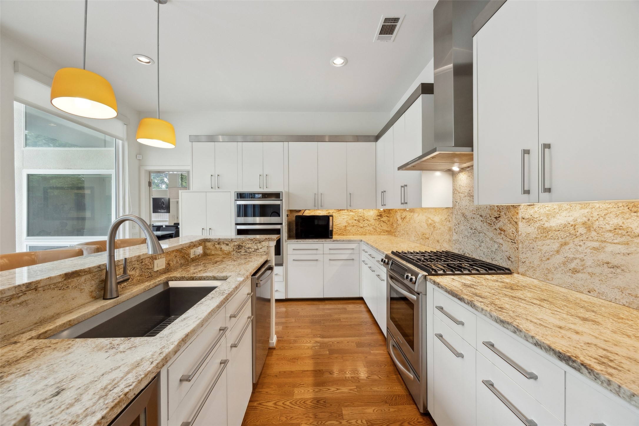 3908 Cobblers Lane Dallas TX 75287