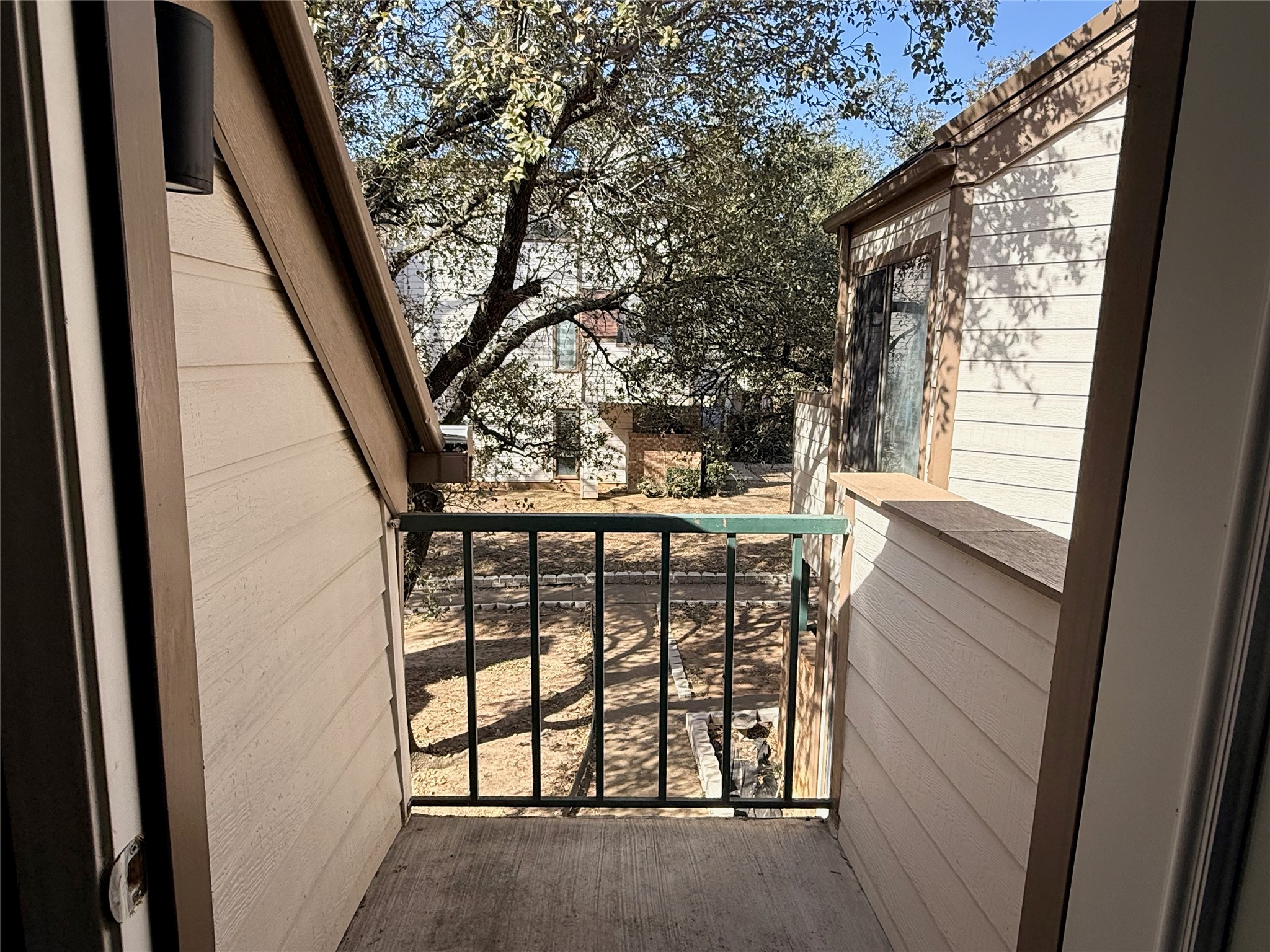 2300 Bamboo Drive Arlington TX 76006