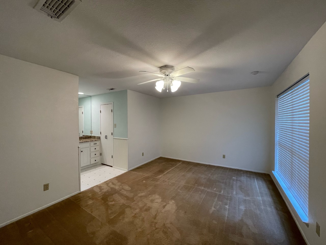 1905 Fox Hill Court Arlington TX 76015
