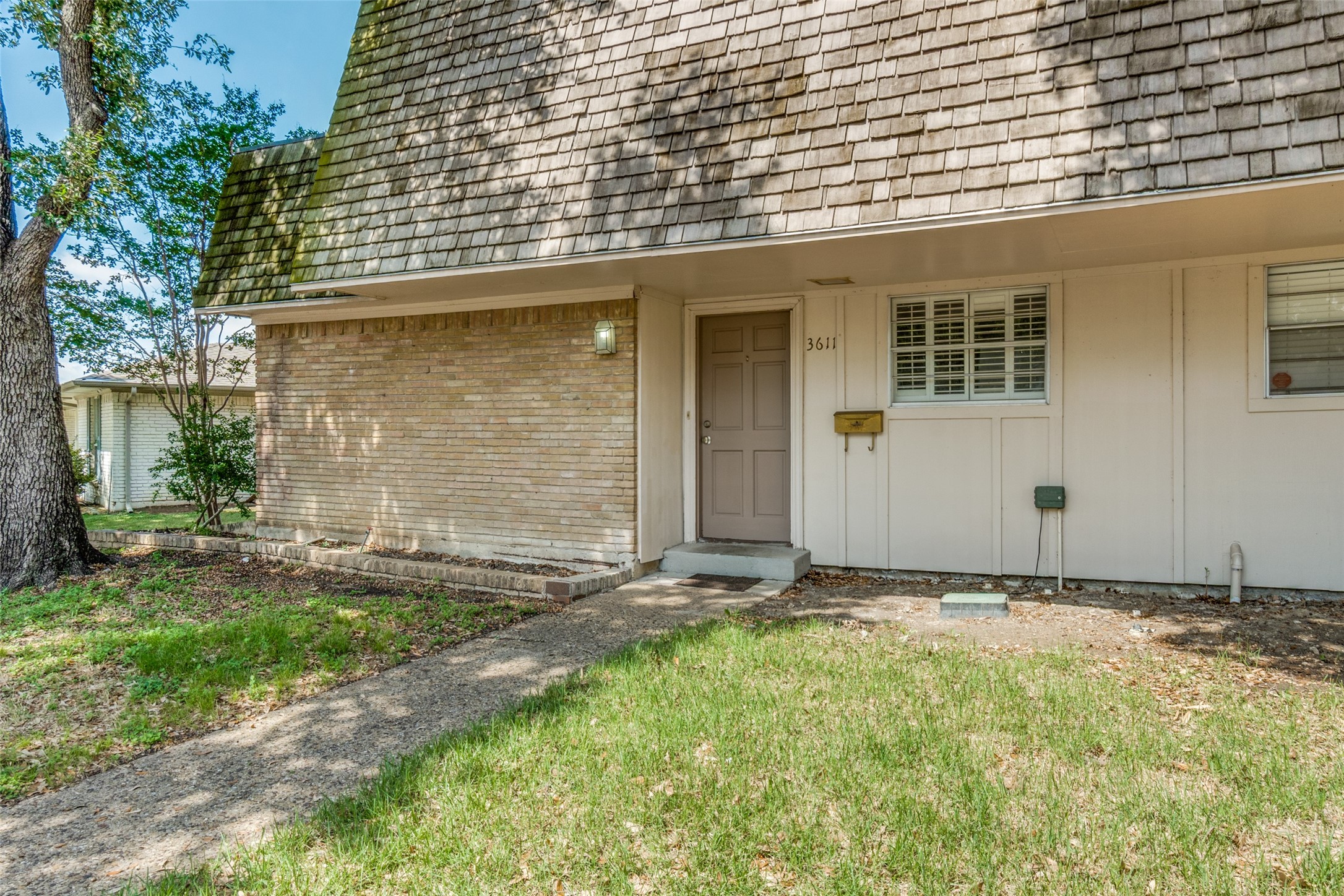 3611 Stables Lane Dallas TX 75229