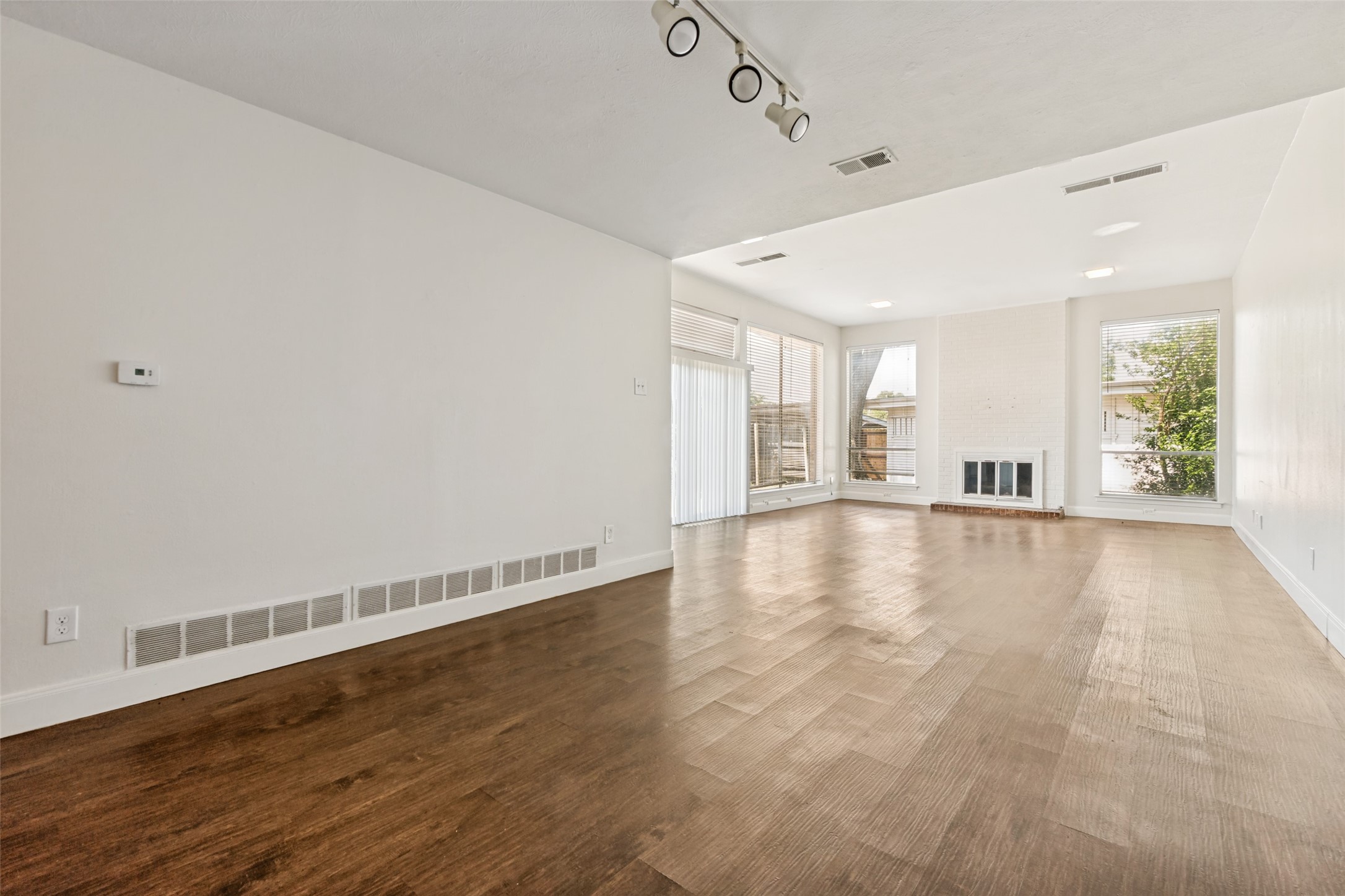 3611 Stables Lane Dallas TX 75229