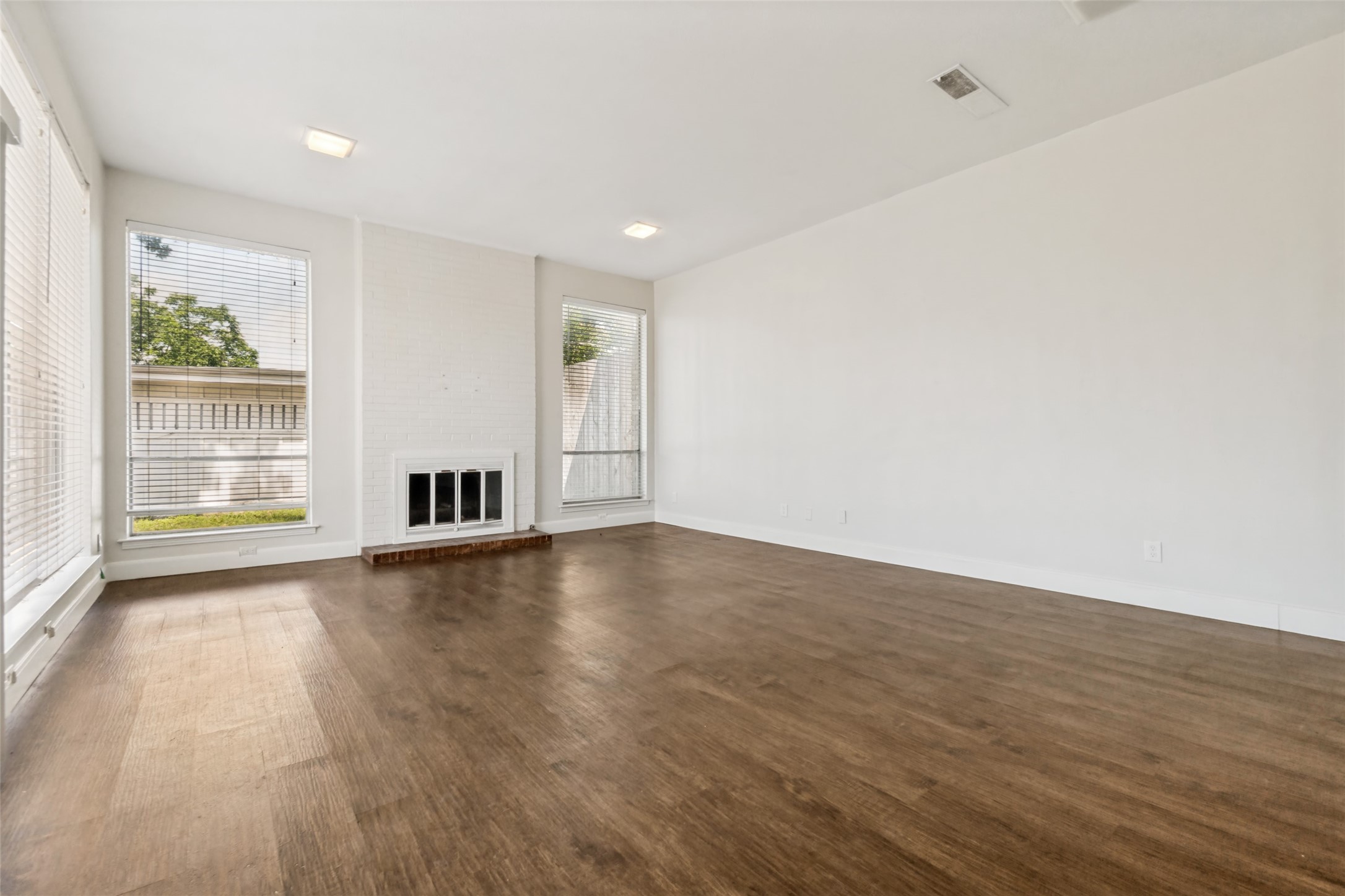 3611 Stables Lane Dallas TX 75229