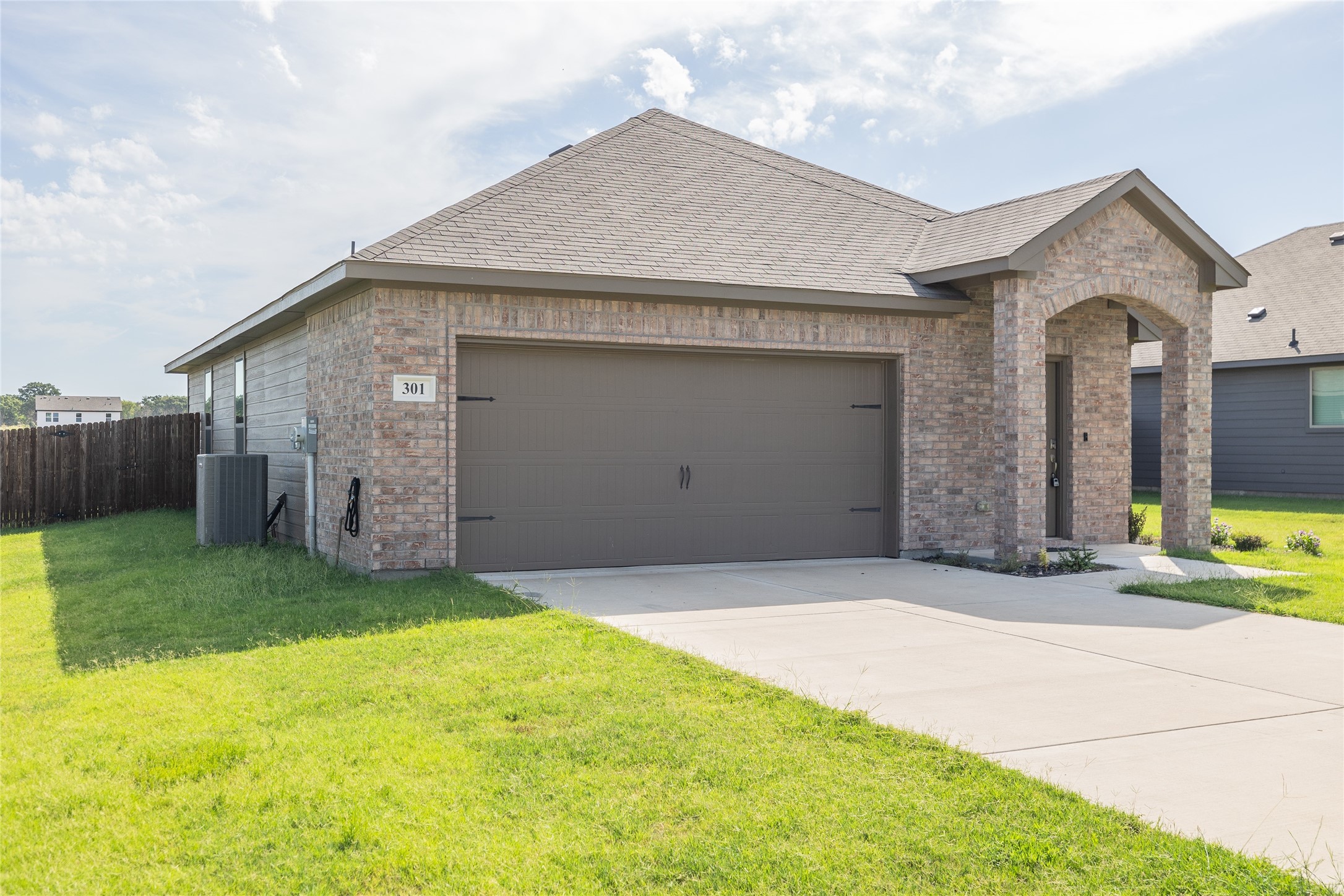 301 Pearl Street Cleburne TX 76031