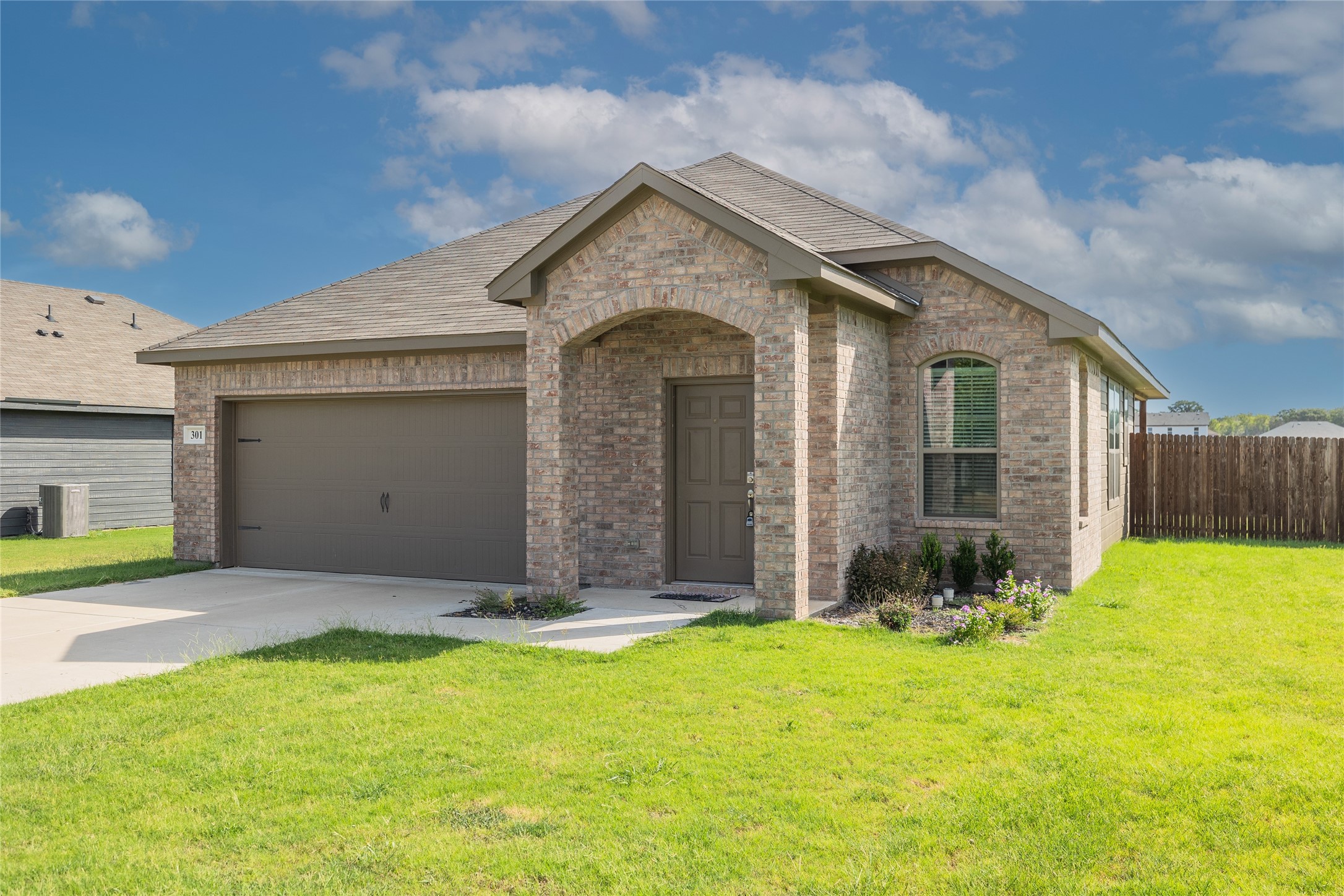 301 Pearl Street Cleburne TX 76031