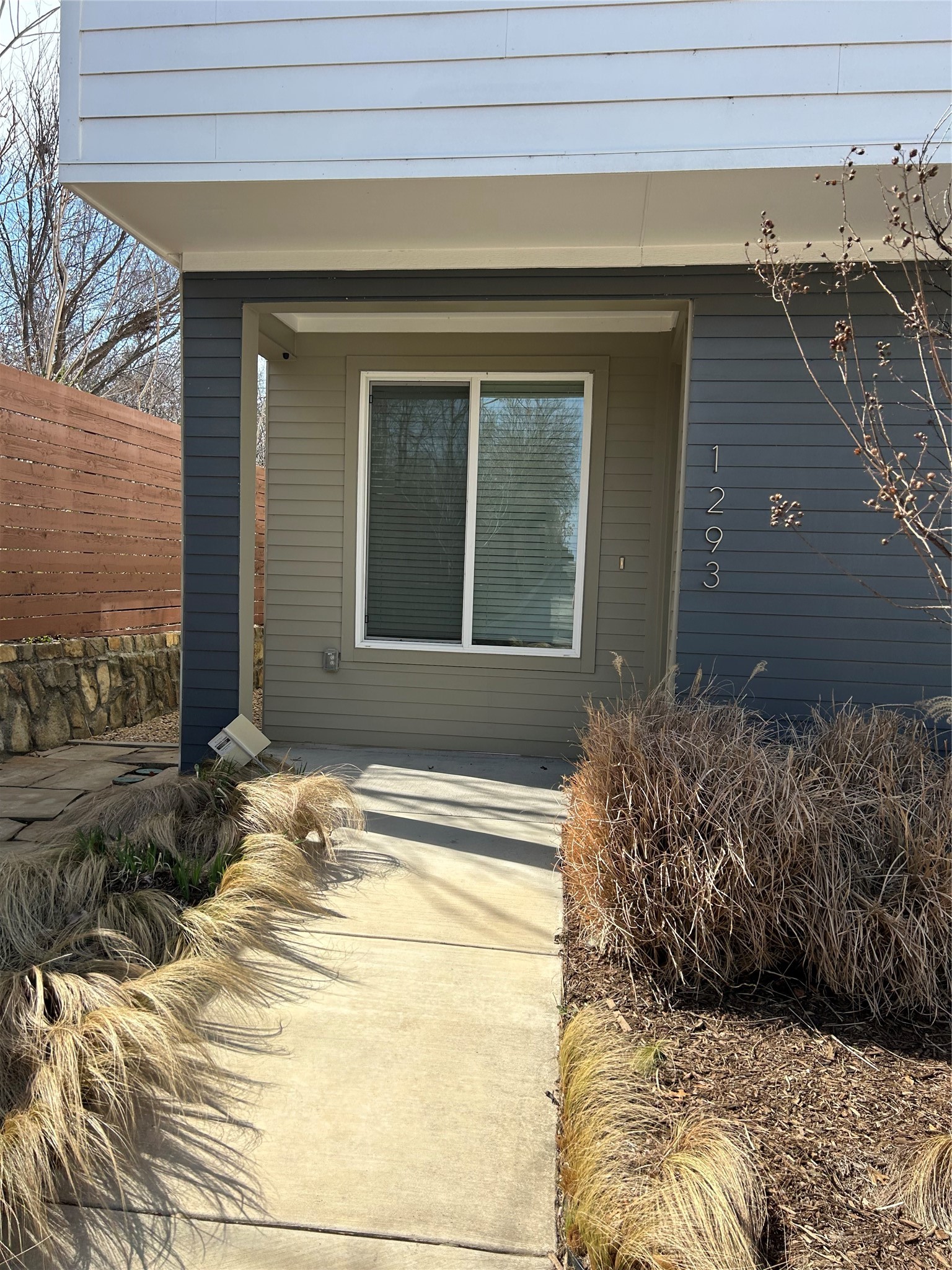 1293 Clifftop Lane Dallas TX 75208