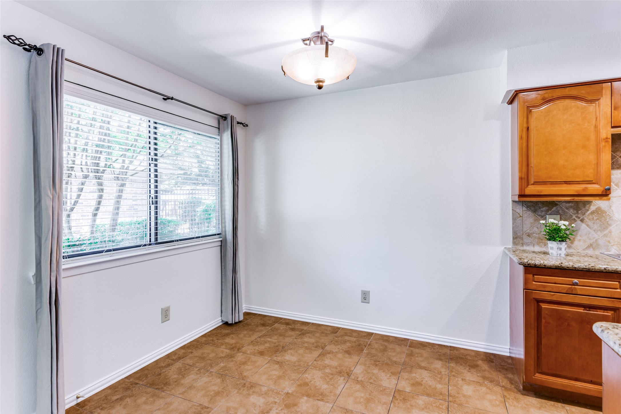 5765 Cedar Creek Drive Benbrook TX 76109