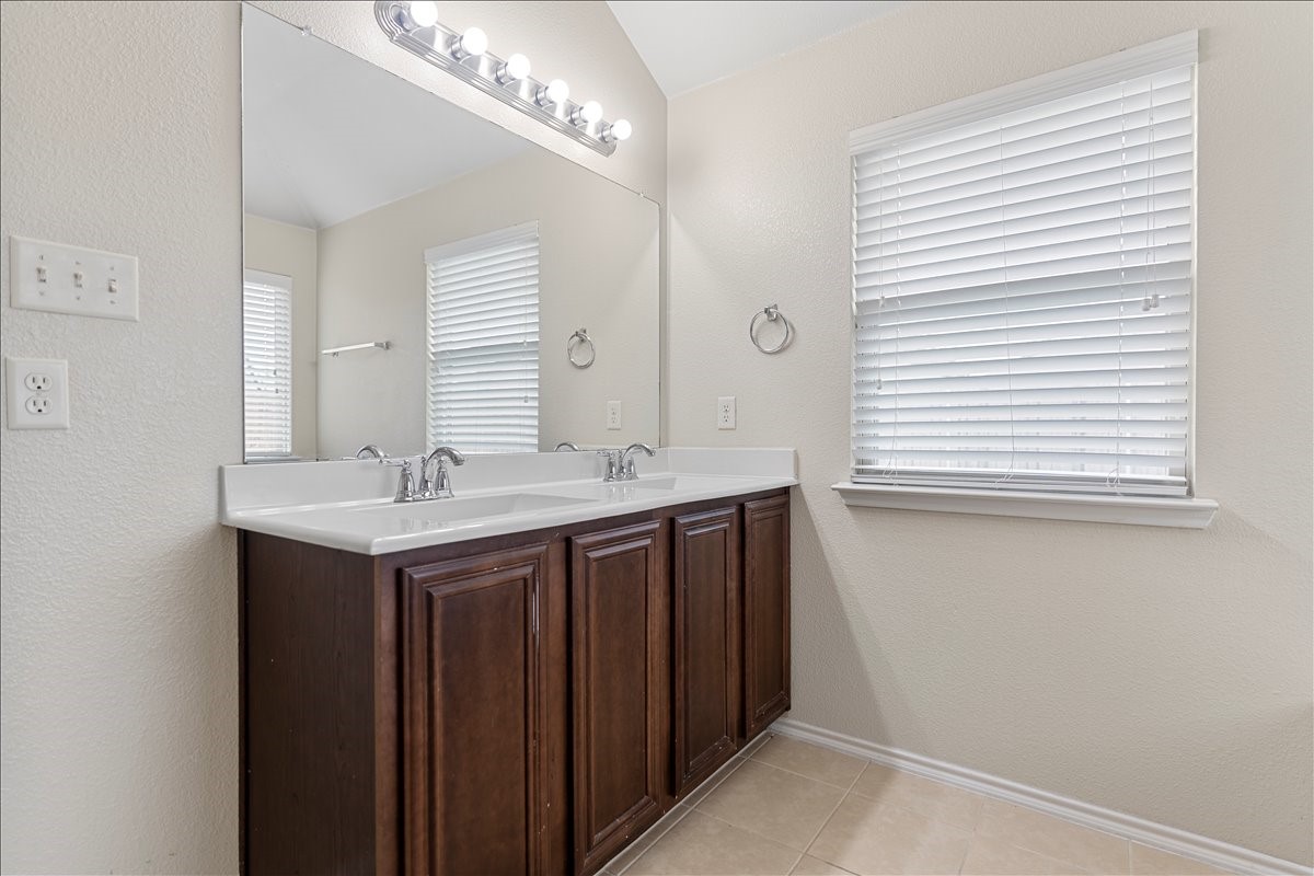 2035 Karsen Lane Heartland TX 75126