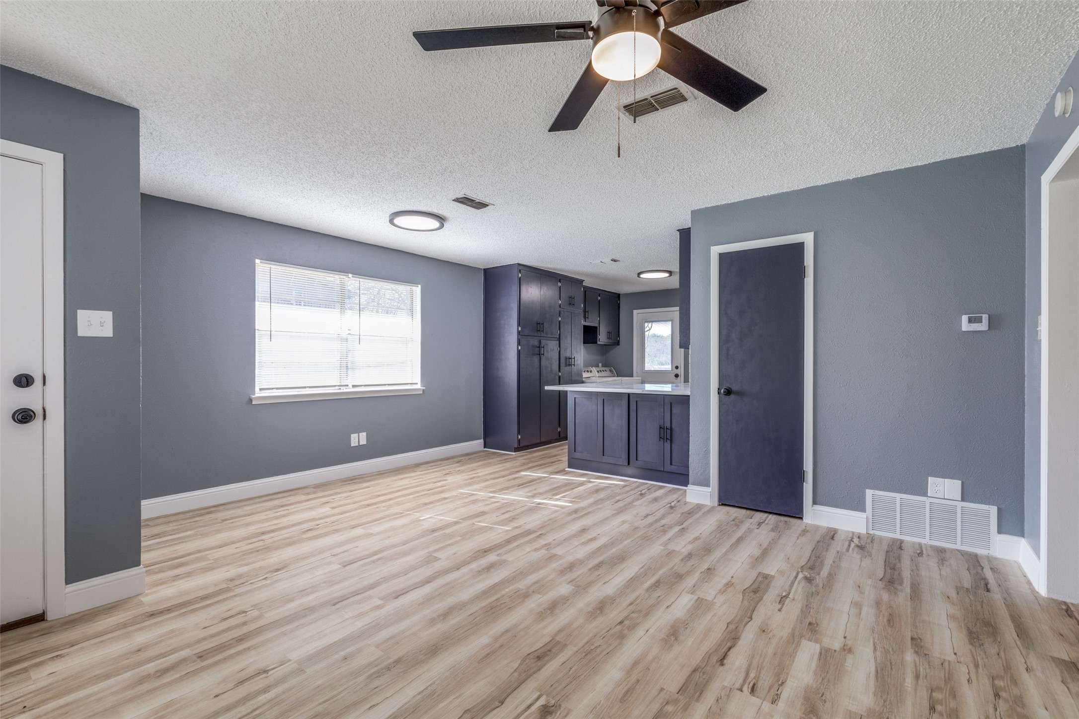 453 Wilshire Avenue Azle TX 76020