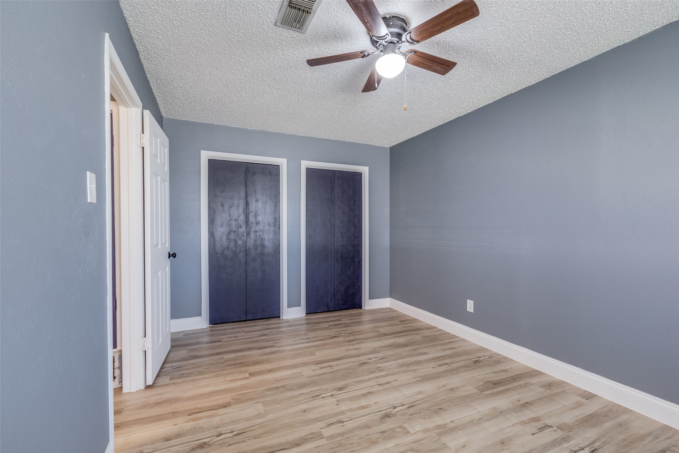 453 Wilshire Avenue Azle TX 76020
