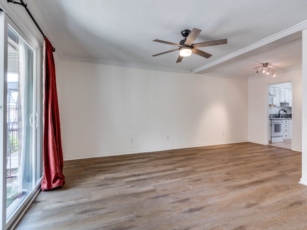 10216 Regal Oaks Drive Dallas TX 75230