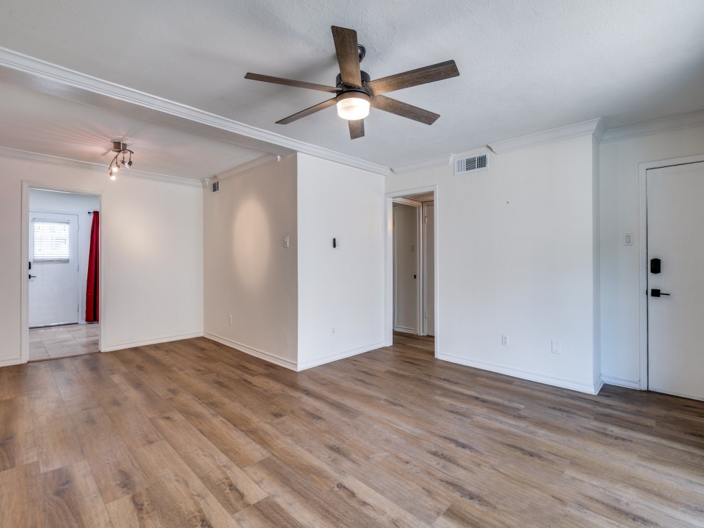 10216 Regal Oaks Drive Dallas TX 75230
