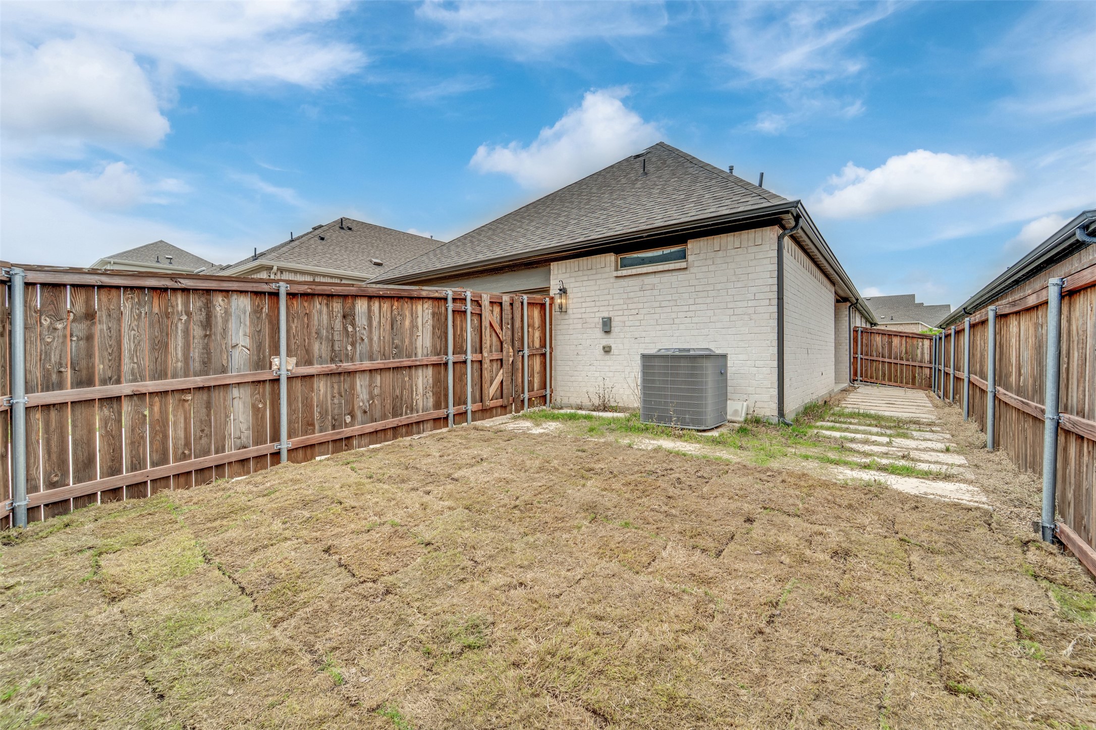 2514 Vera Way Garland TX 75042