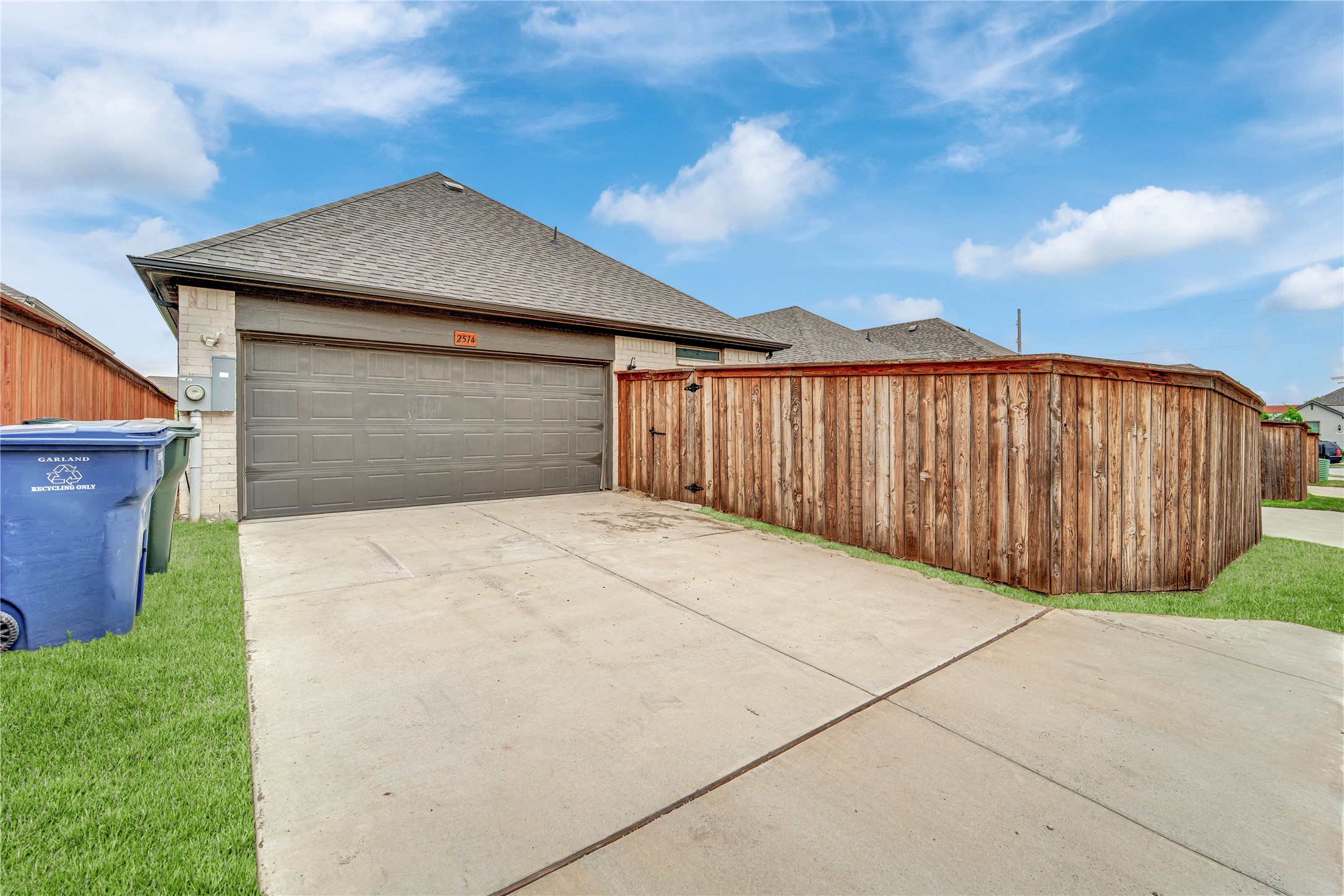 2514 Vera Way Garland TX 75042