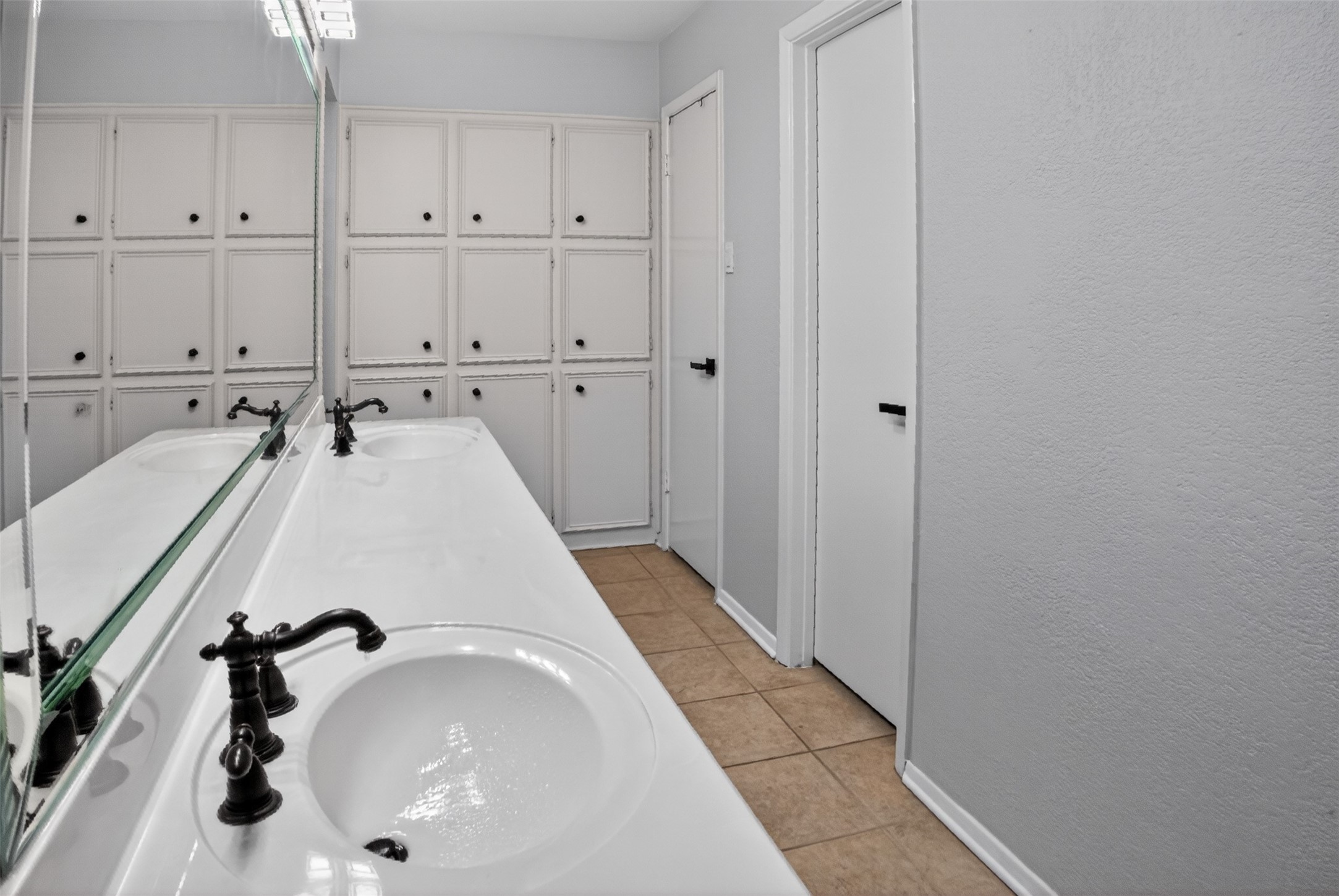 6425 Heidelburg Court North Richland Hills TX 76180