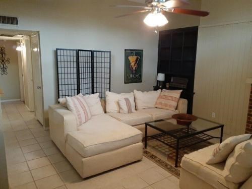 2714 Mccart Avenue Fort Worth TX 76110