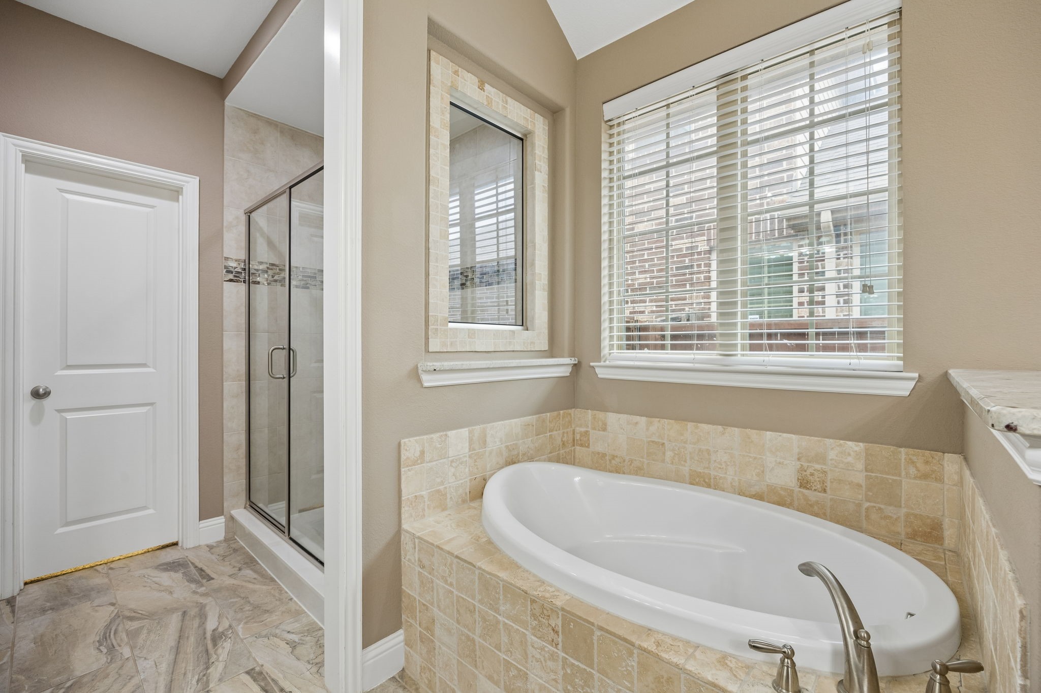 404 Warwick Boulevard Lewisville TX 75056