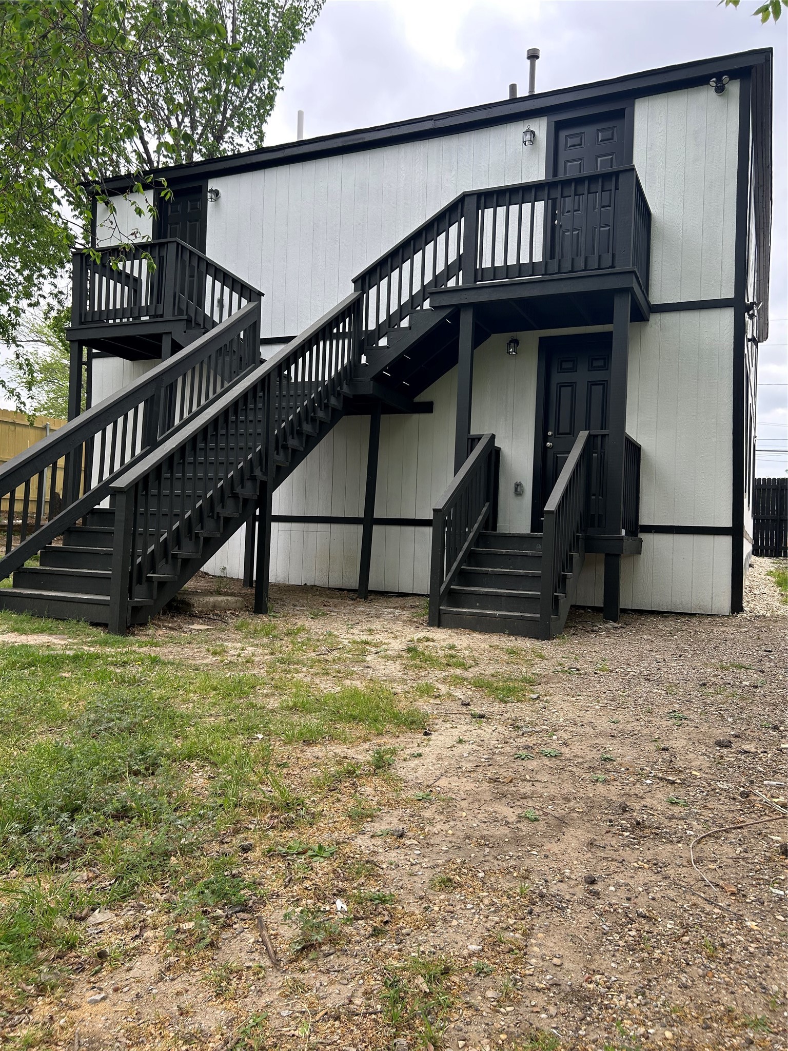 407 N Justin Avenue Dallas TX 75211
