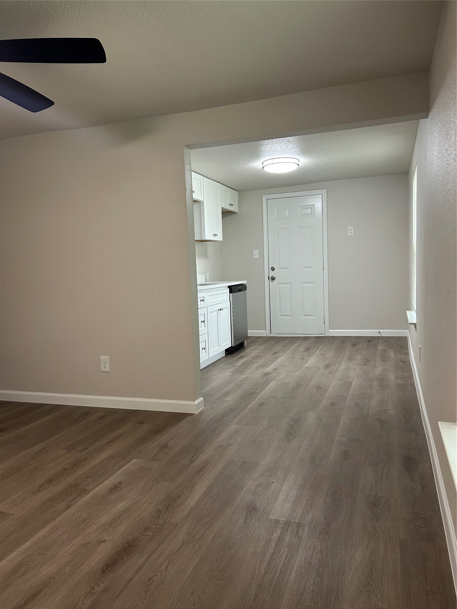 407 N Justin Avenue Dallas TX 75211