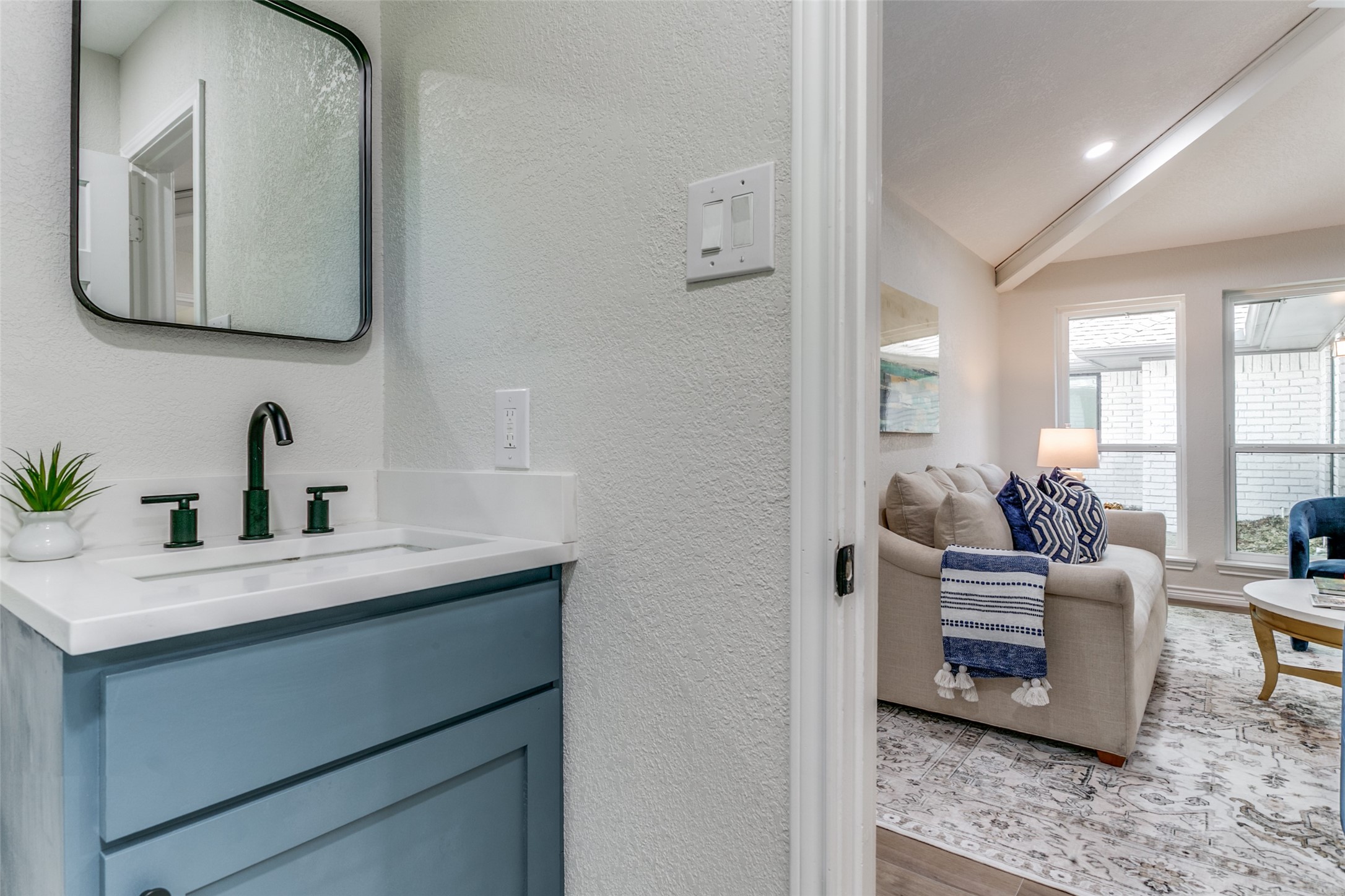 17402 Oakington Court Dallas TX 75252