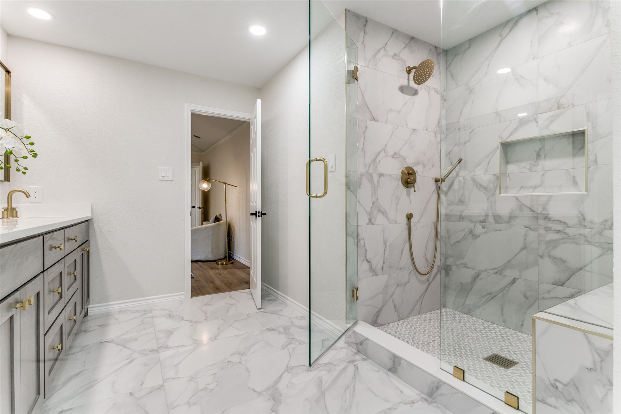 17402 Oakington Court Dallas TX 75252