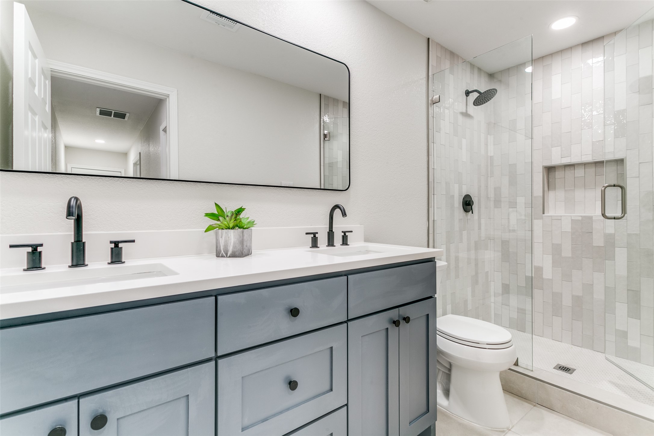 17402 Oakington Court Dallas TX 75252
