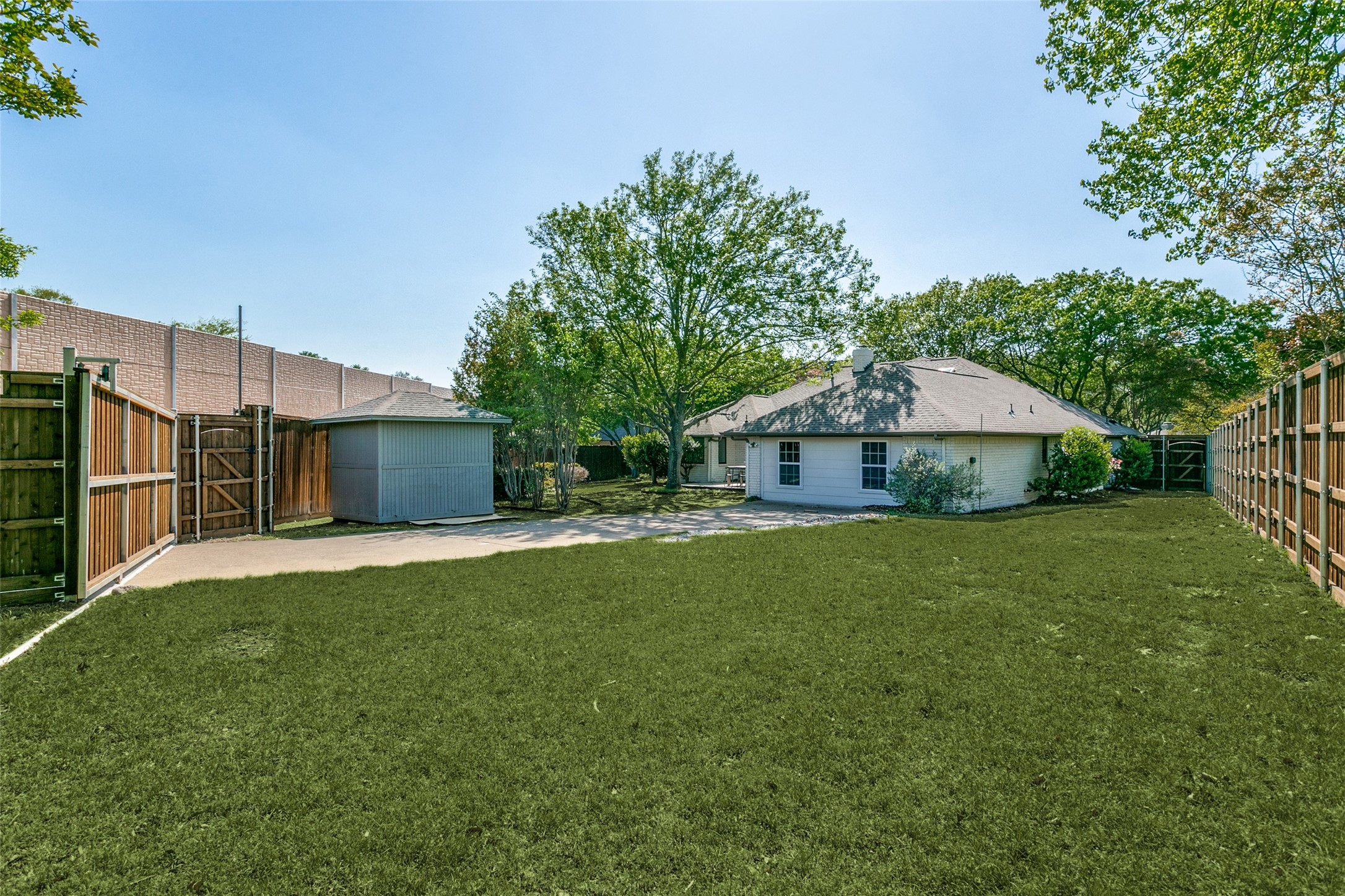 17402 Oakington Court Dallas TX 75252