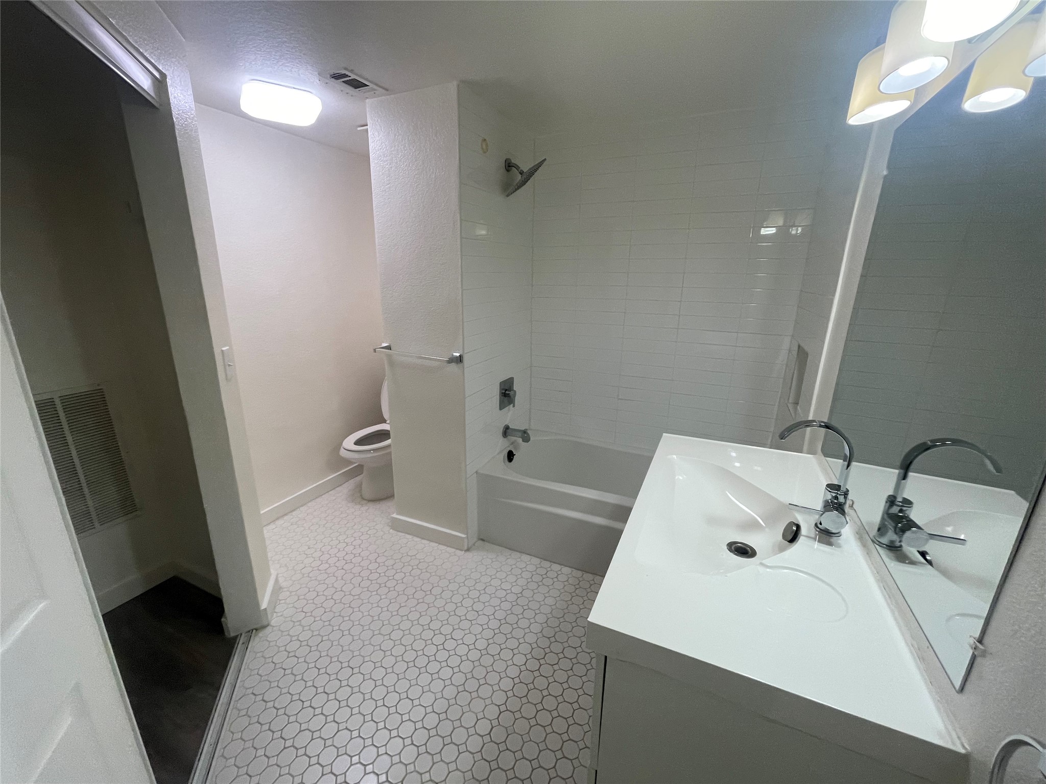 7474 Fair Oaks Avenue Dallas TX 75231