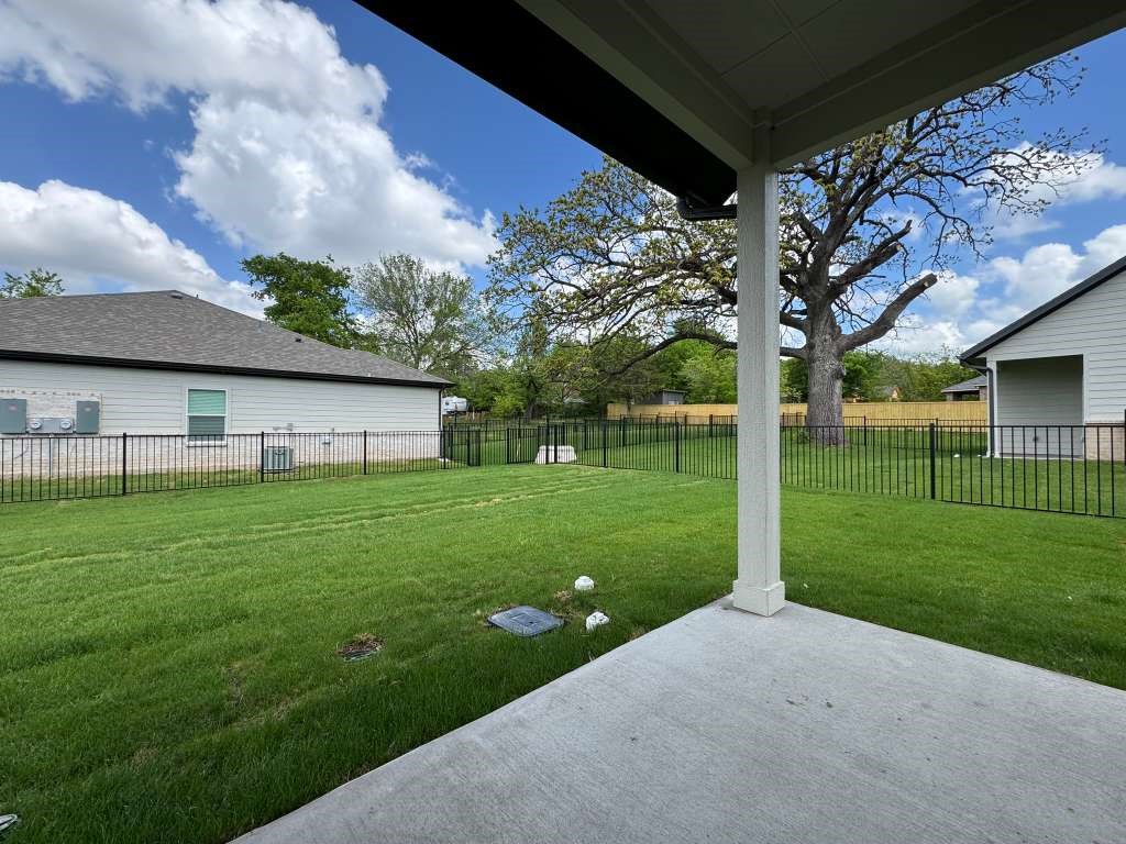 417 W Dulin Street Sherman TX 75090