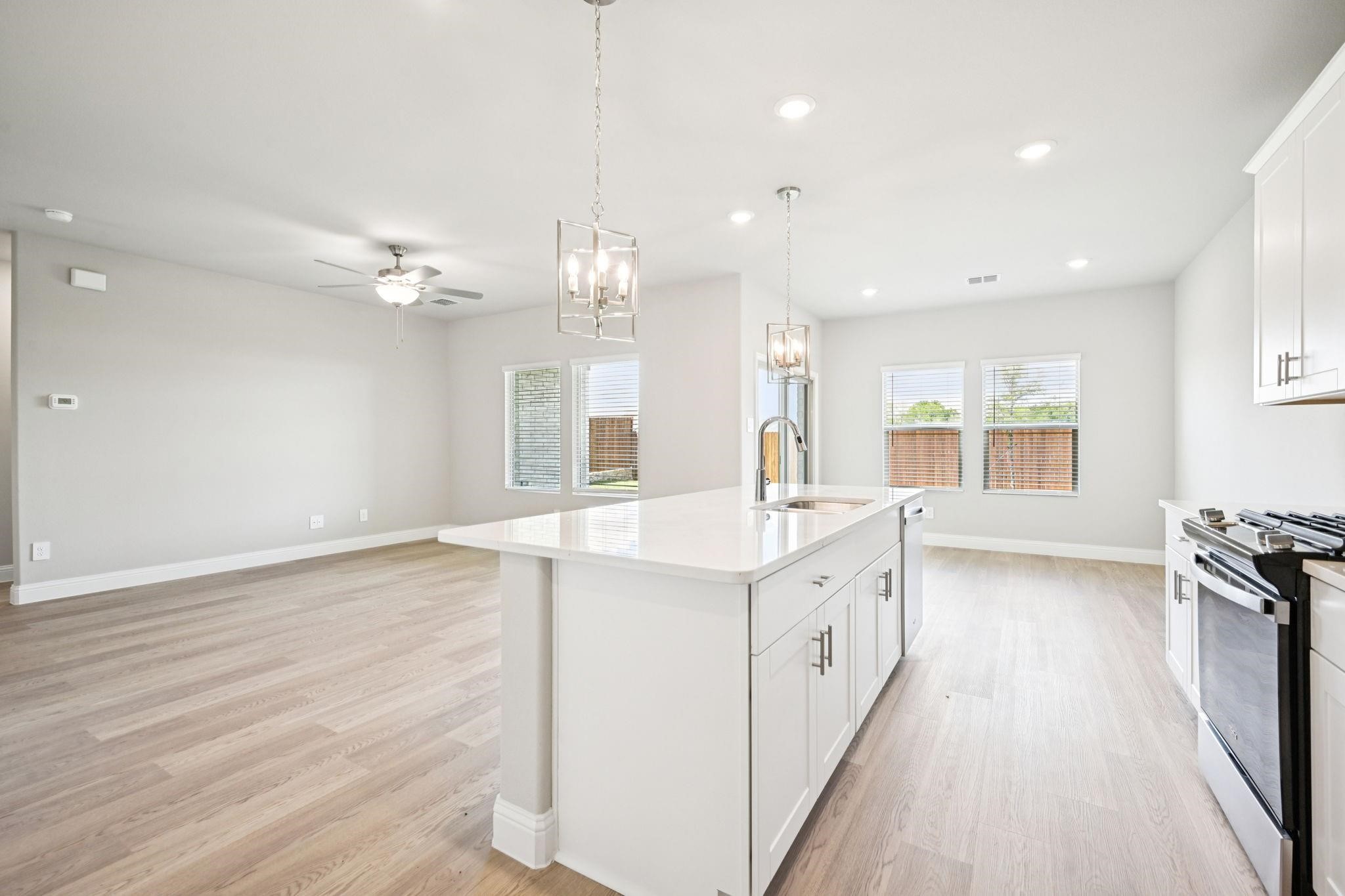 718 London Town Lane Princeton TX 75071