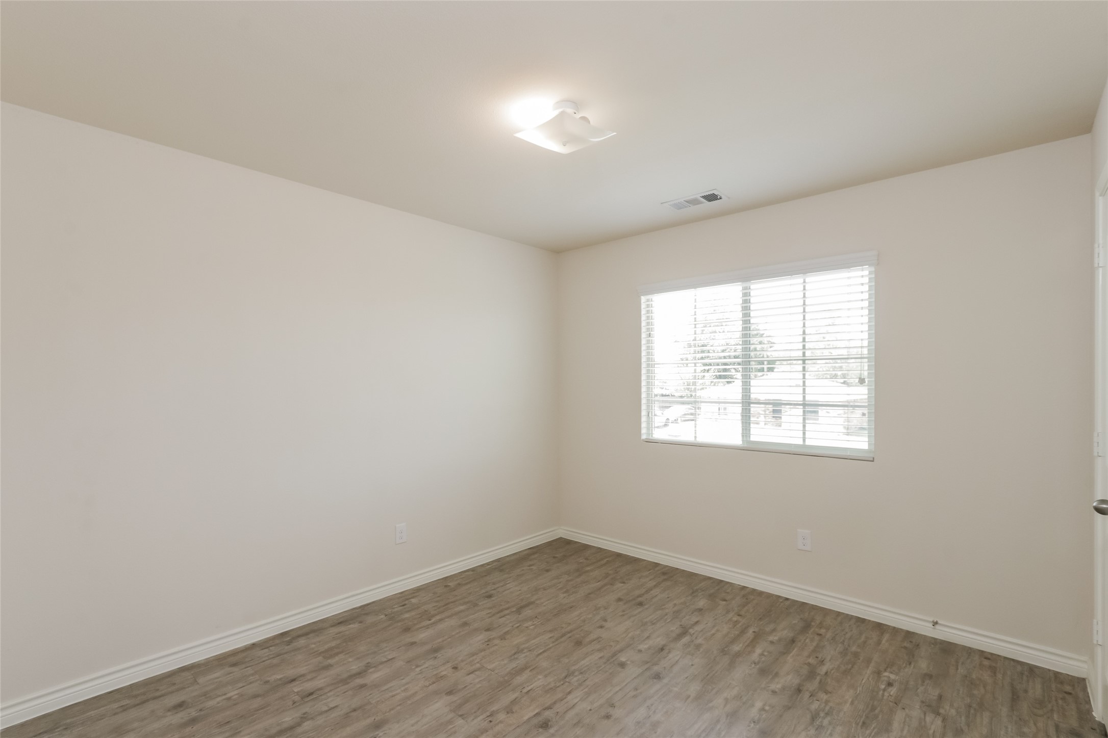 3202 Robin Road Ennis TX 75119