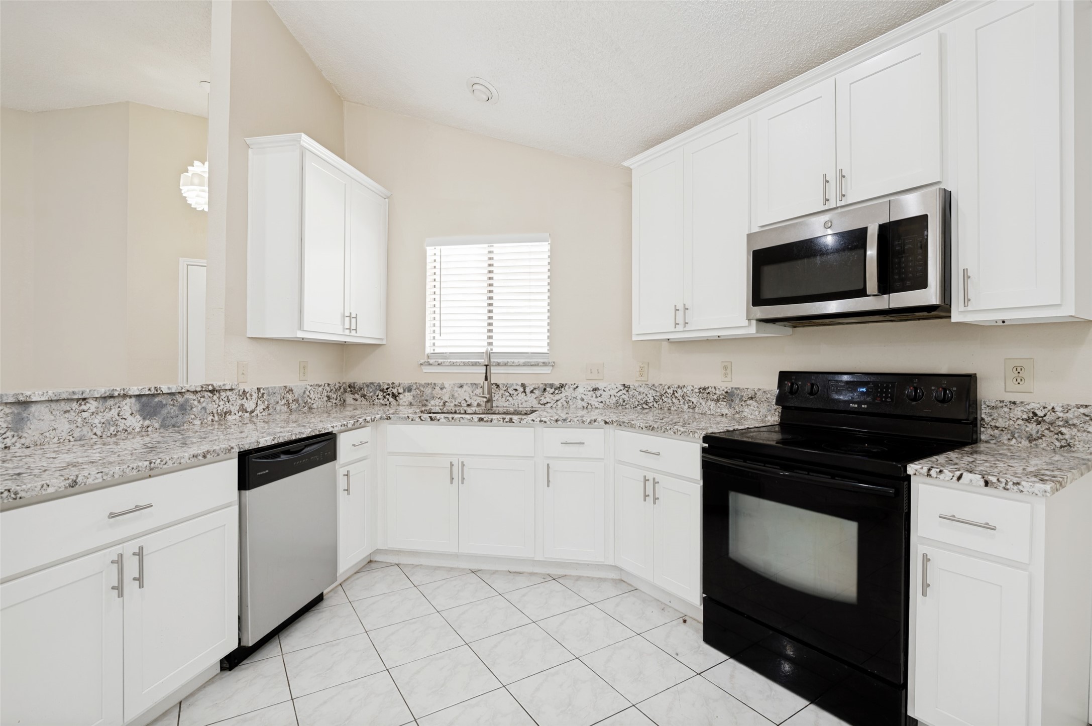 405 Myrtle Drive Arlington TX 76018