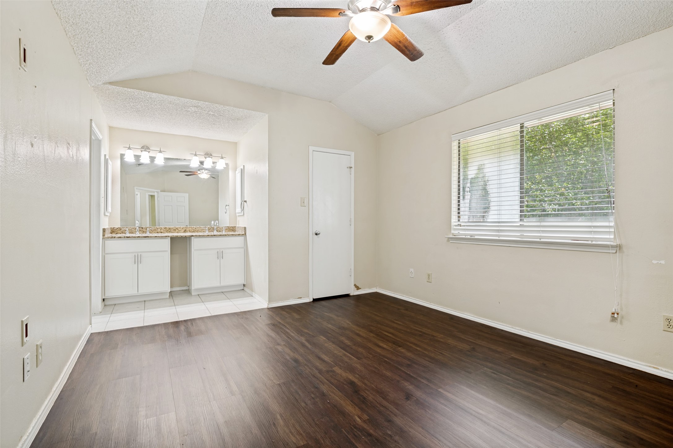 405 Myrtle Drive Arlington TX 76018