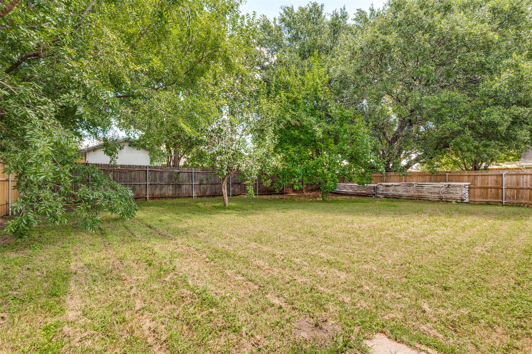 405 Myrtle Drive Arlington TX 76018