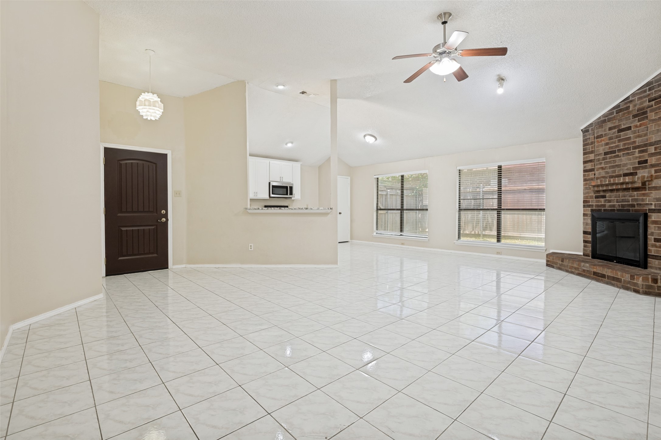 405 Myrtle Drive Arlington TX 76018