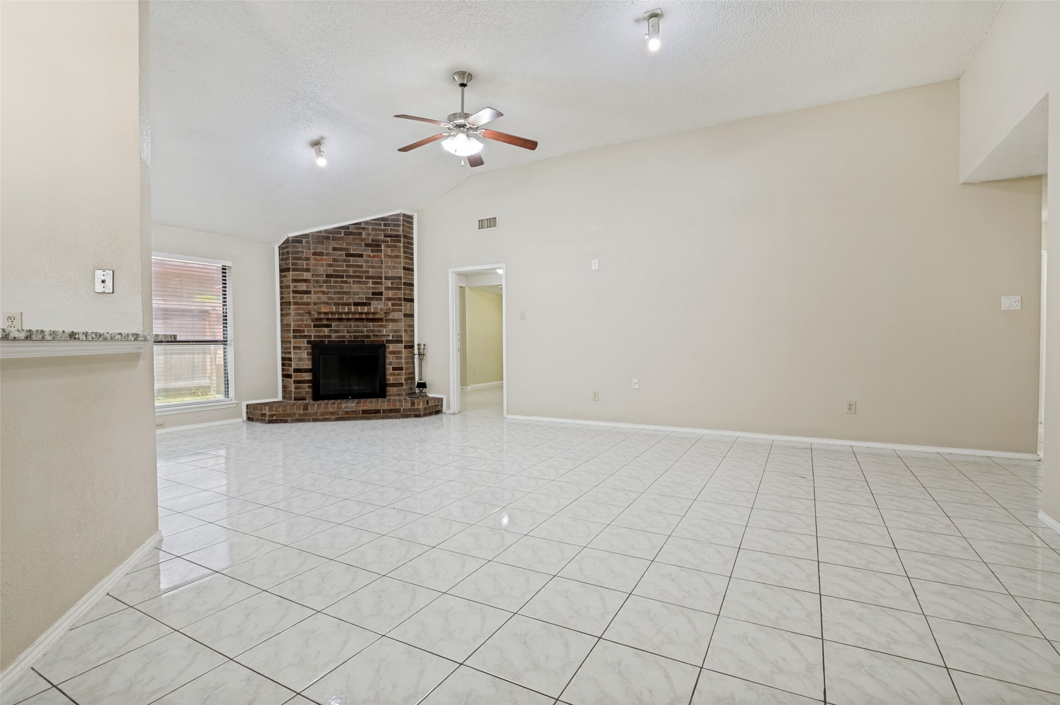 405 Myrtle Drive Arlington TX 76018