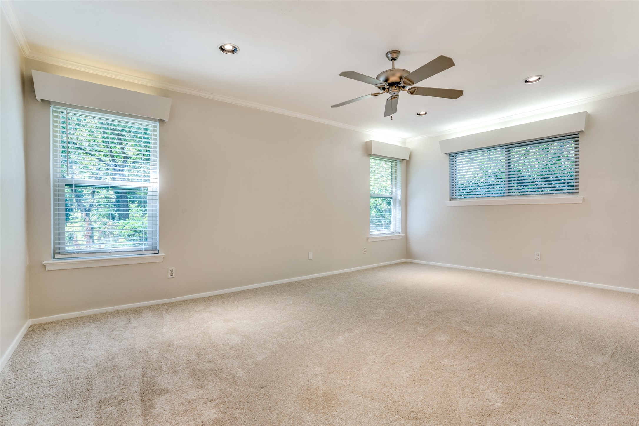 10534 Royal Springs Drive Dallas TX 75229