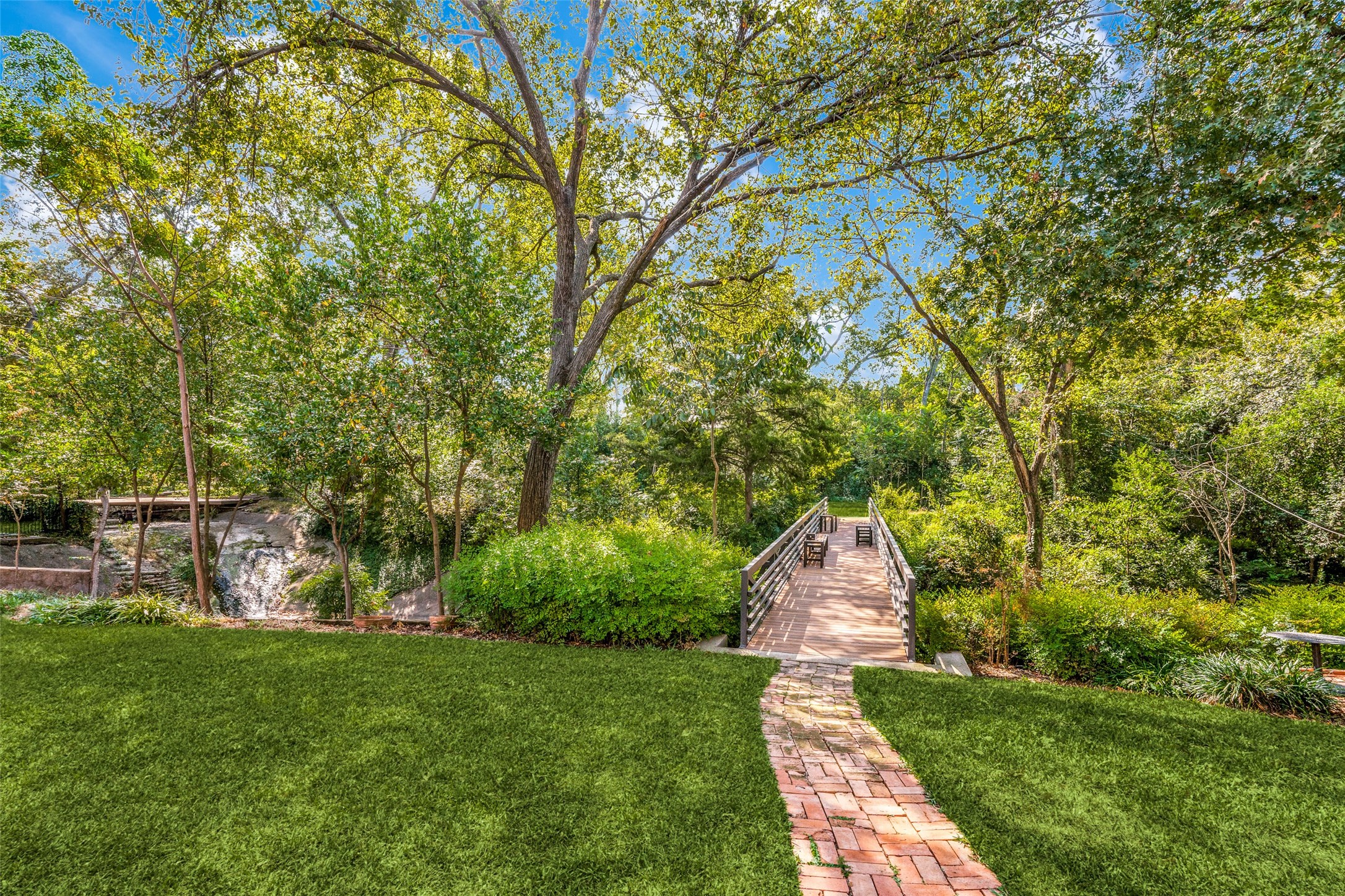 10534 Royal Springs Drive Dallas TX 75229