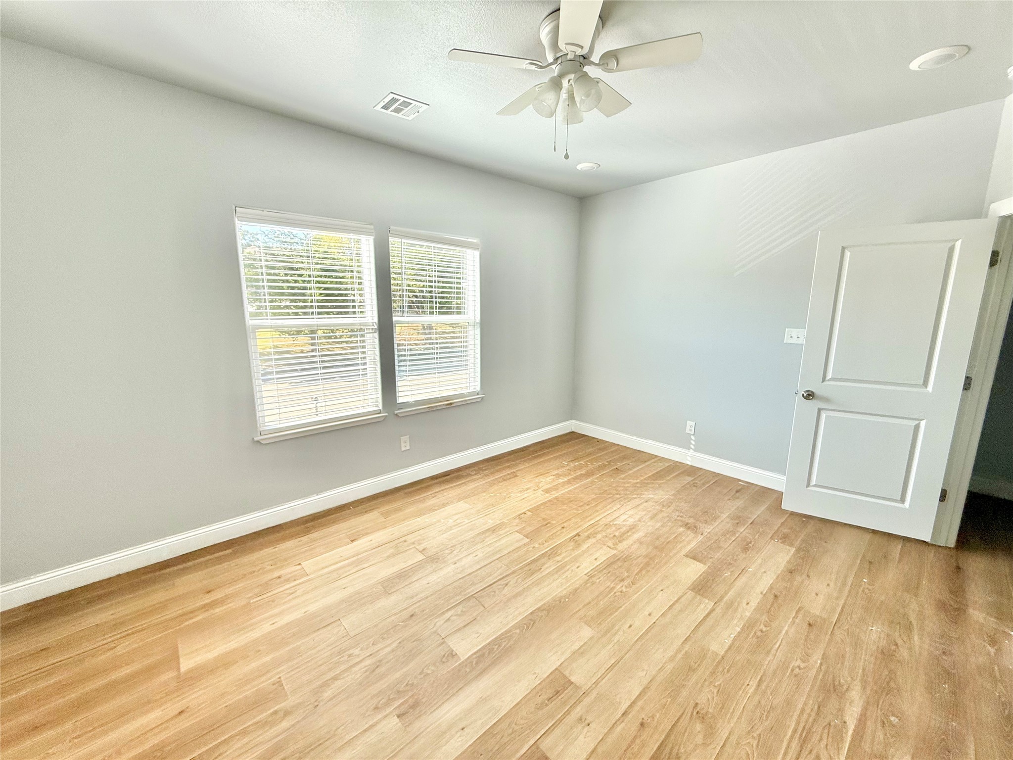 986 S 6th Avenue Denison TX 75021