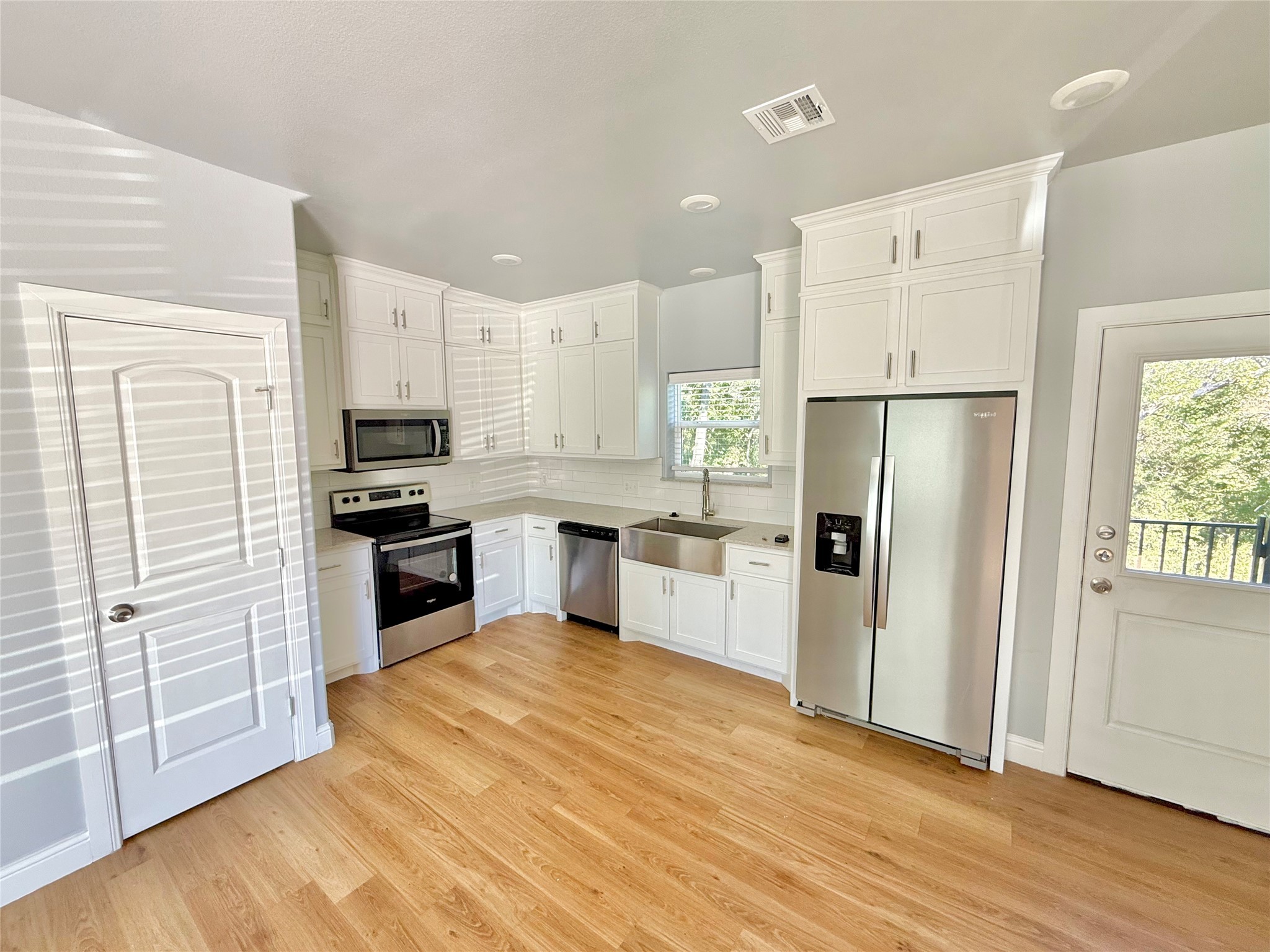 986 S 6th Avenue Denison TX 75021