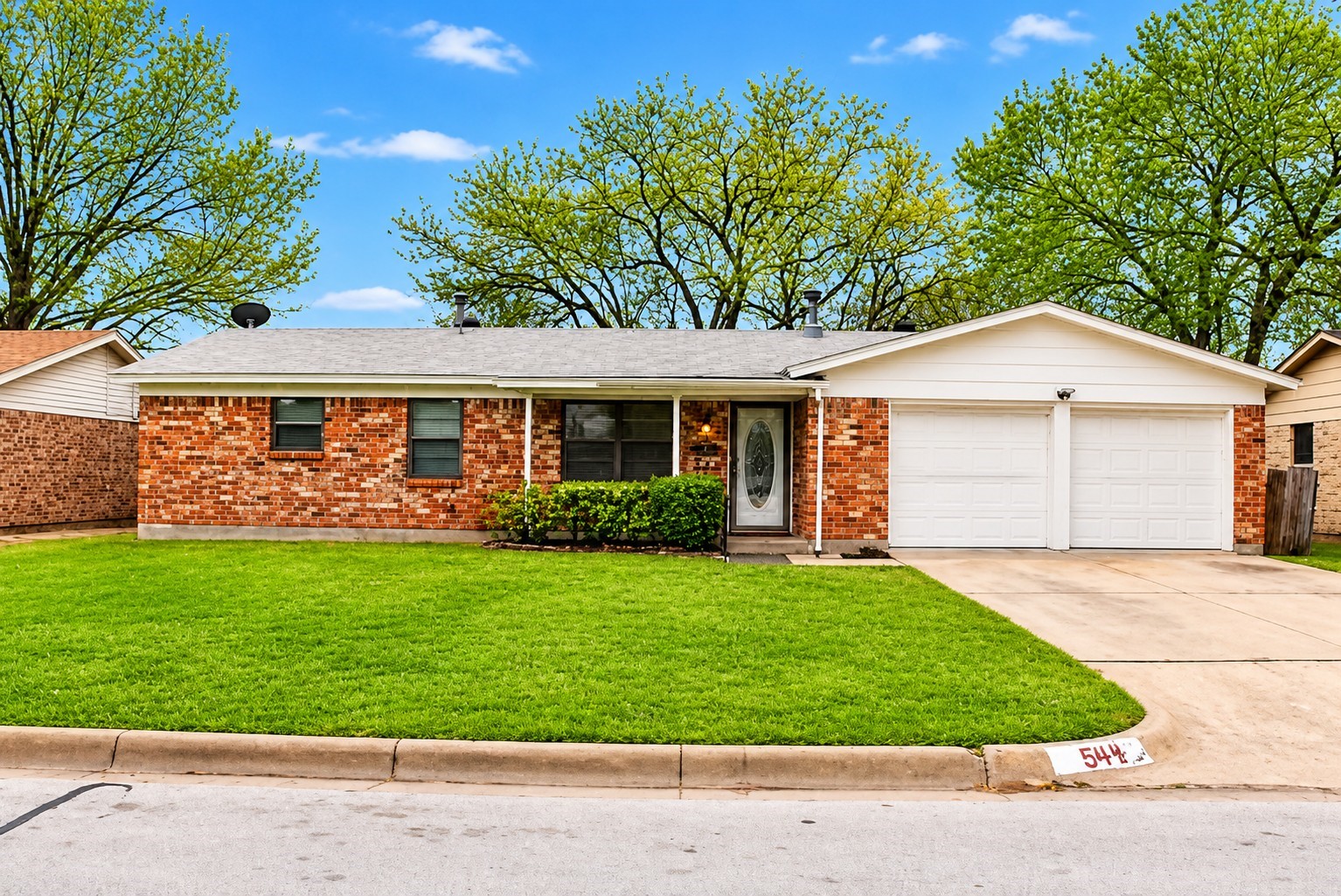 544 Thompson Drive Saginaw TX 76179