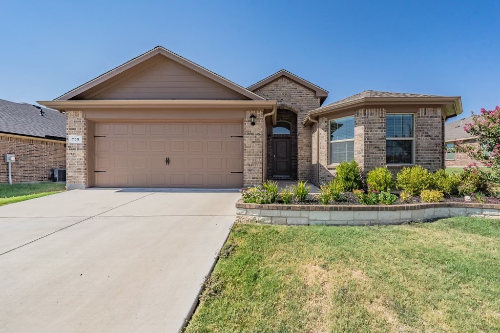 709 High Summit Trail Fort Worth TX 76131