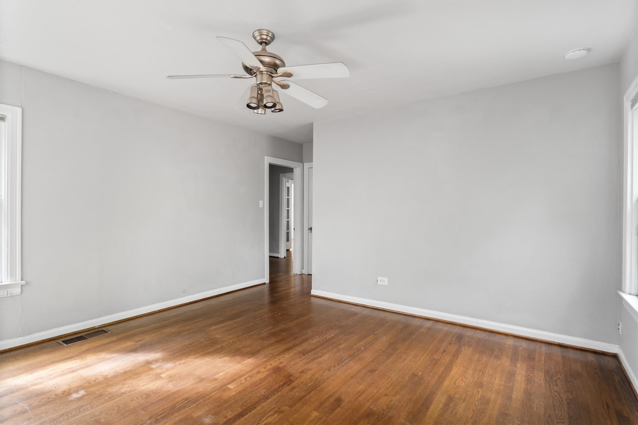 6129 Reiger Avenue Dallas TX 75214