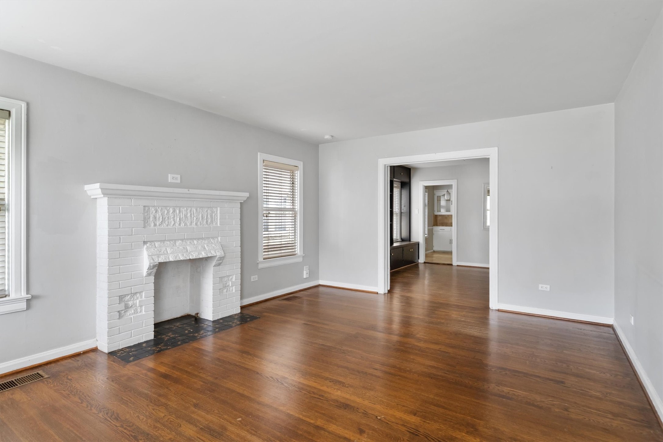 6129 Reiger Avenue Dallas TX 75214