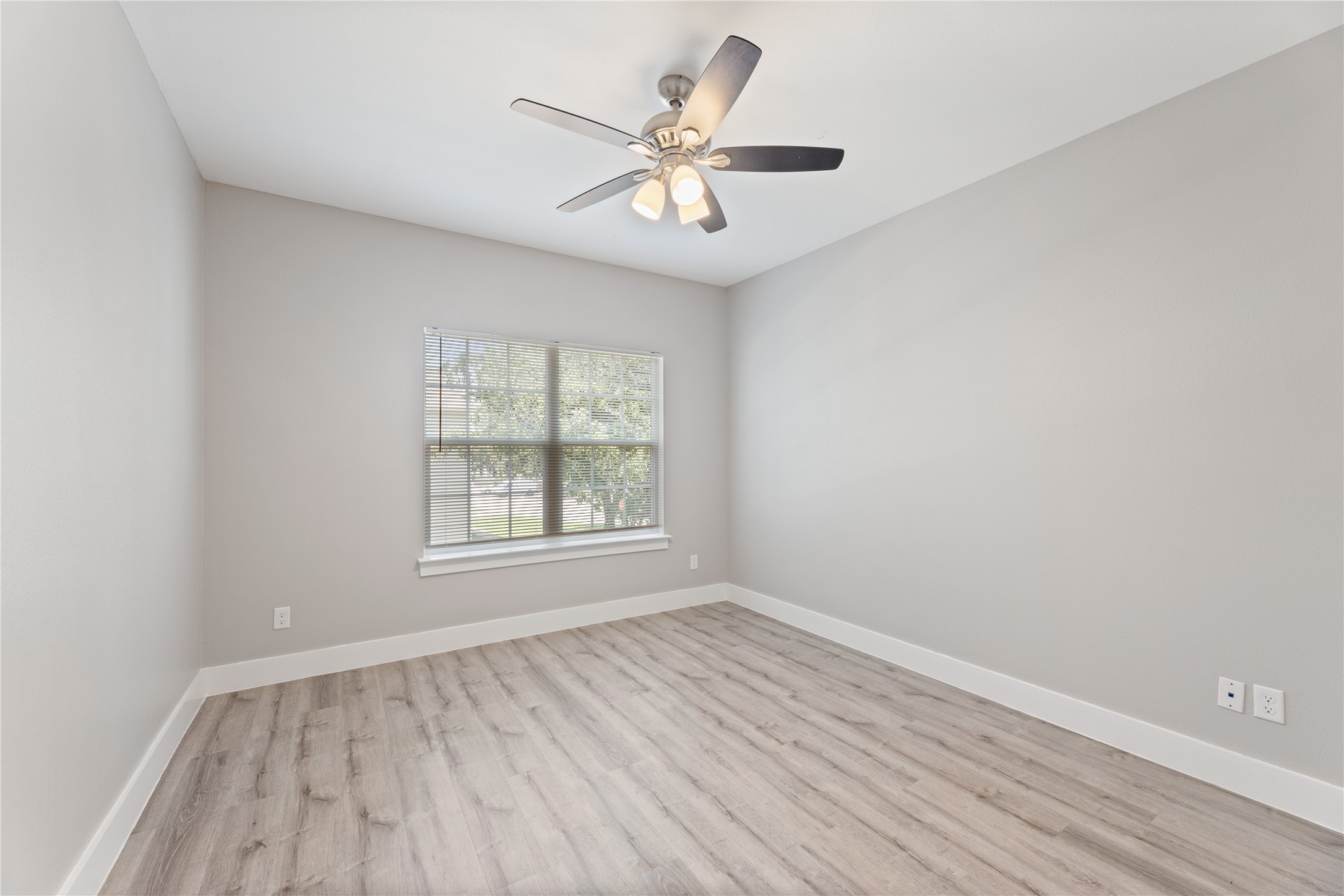 13609 W Pinnacle Circle Fort Worth TX 76040
