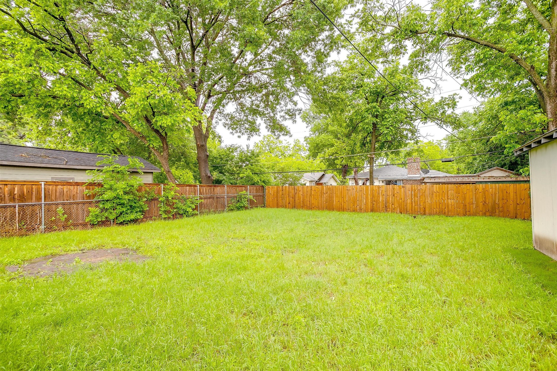 823 College Street Cleburne TX 76033