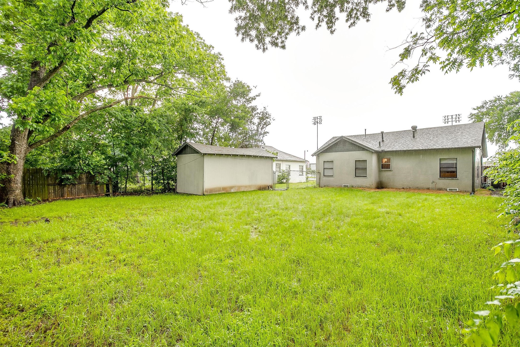823 College Street Cleburne TX 76033