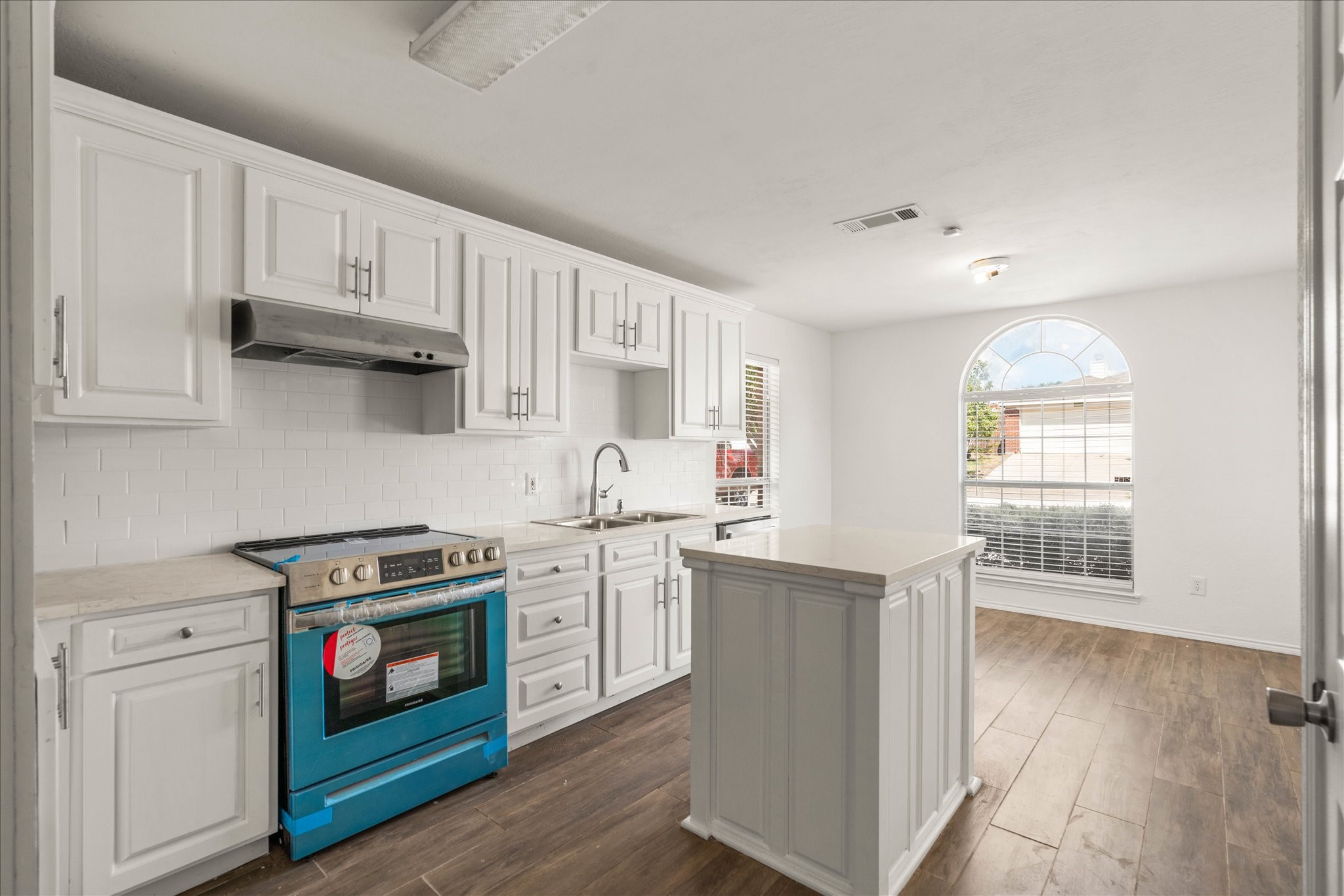 2732 Brea Canyon Road Fort Worth TX 76108
