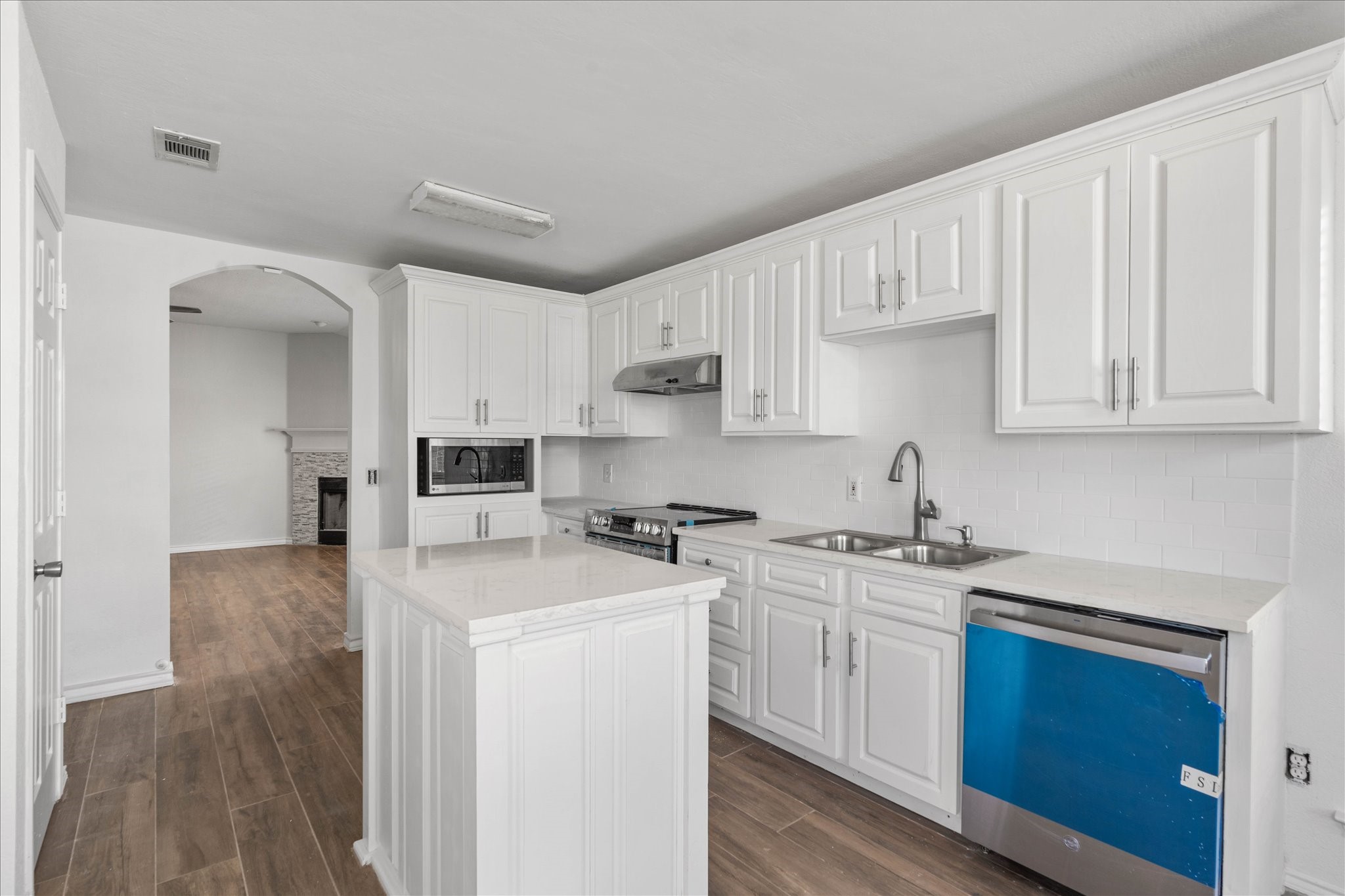 2732 Brea Canyon Road Fort Worth TX 76108